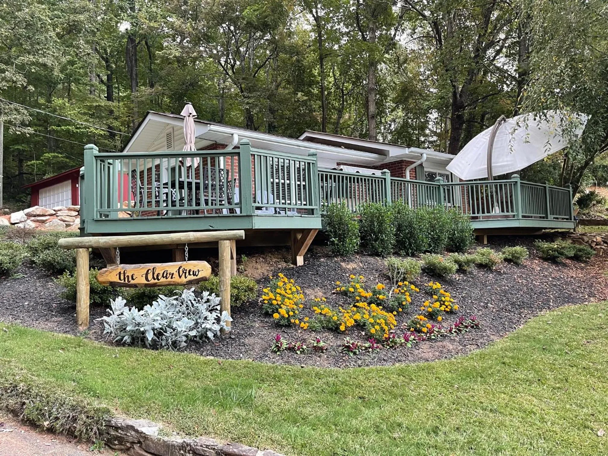 Property building in Mountain Aire Cottages, Inn, & Glamping