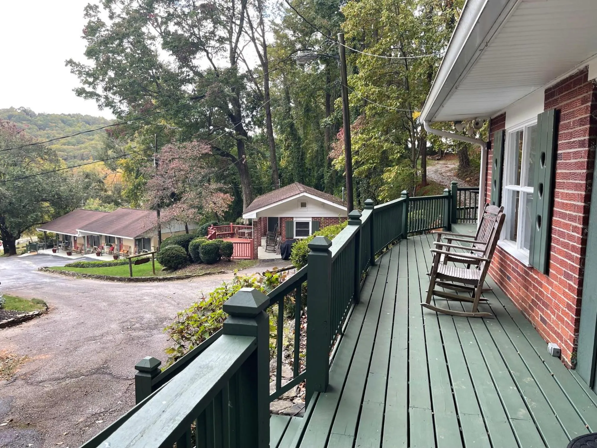 Property building in Mountain Aire Cottages, Inn, & Glamping