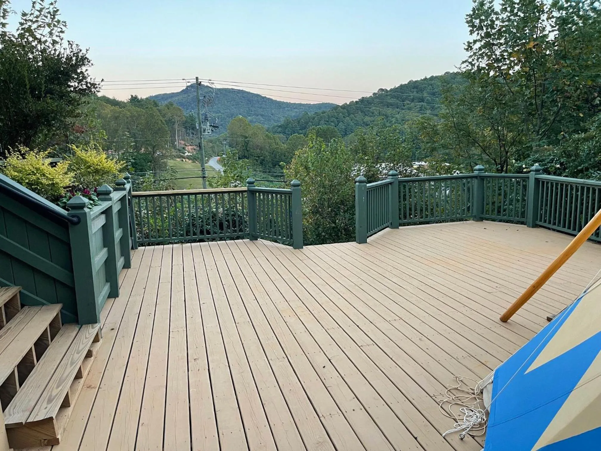 Balcony/Terrace in Mountain Aire Cottages, Inn, & Glamping
