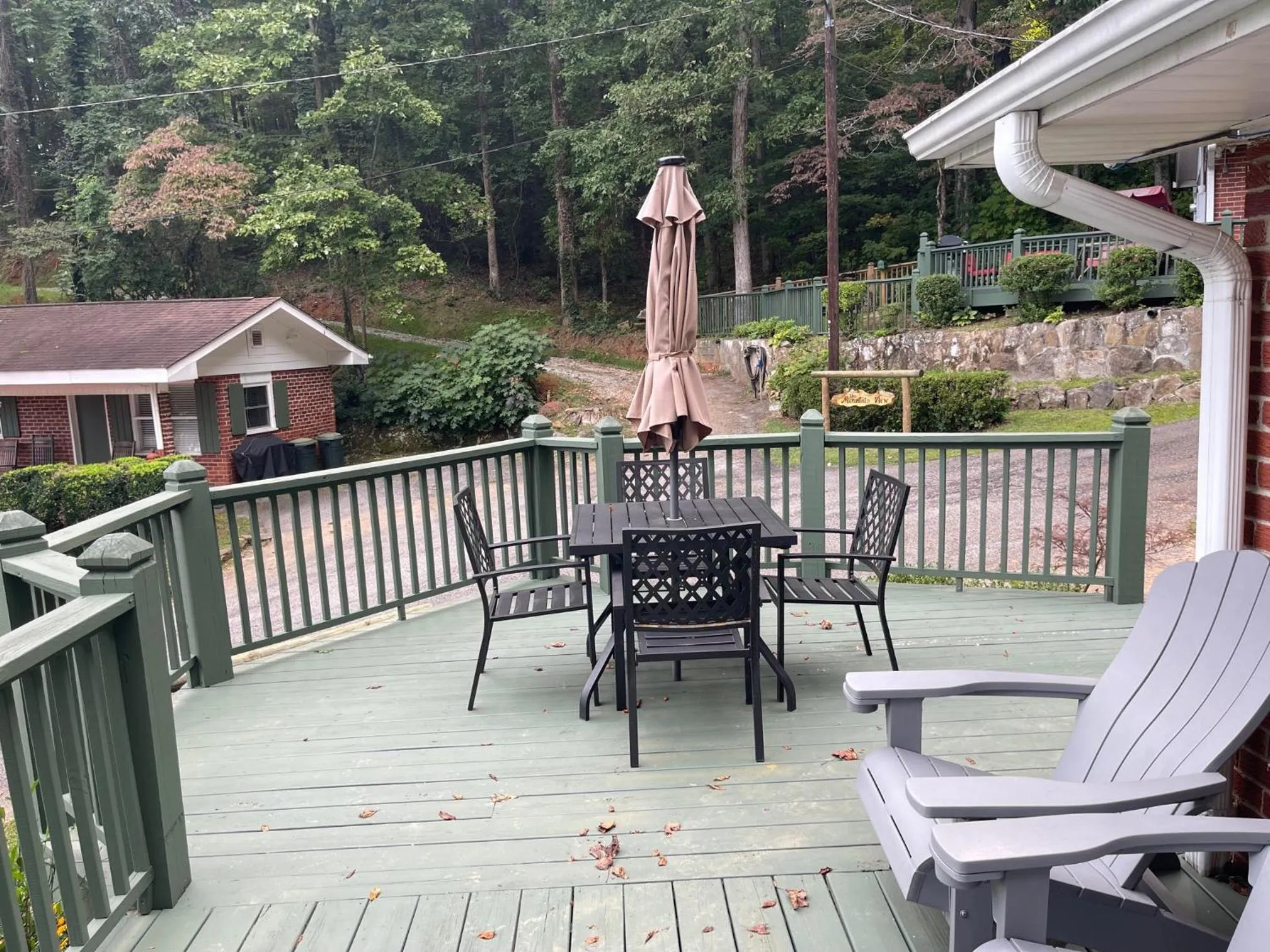 Property building in Mountain Aire Cottages, Inn, & Glamping