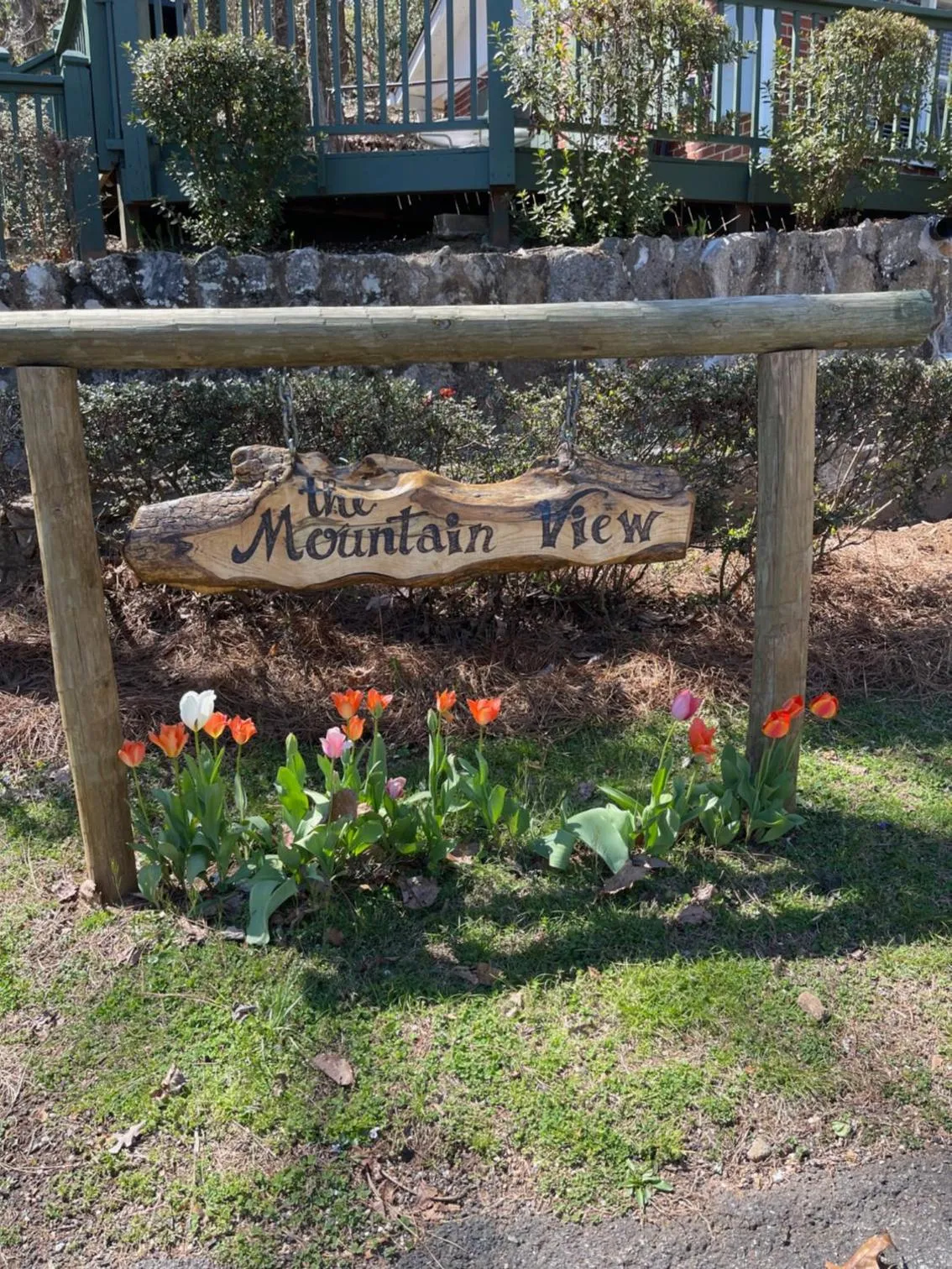 Garden in Mountain Aire Cottages, Inn, & Glamping