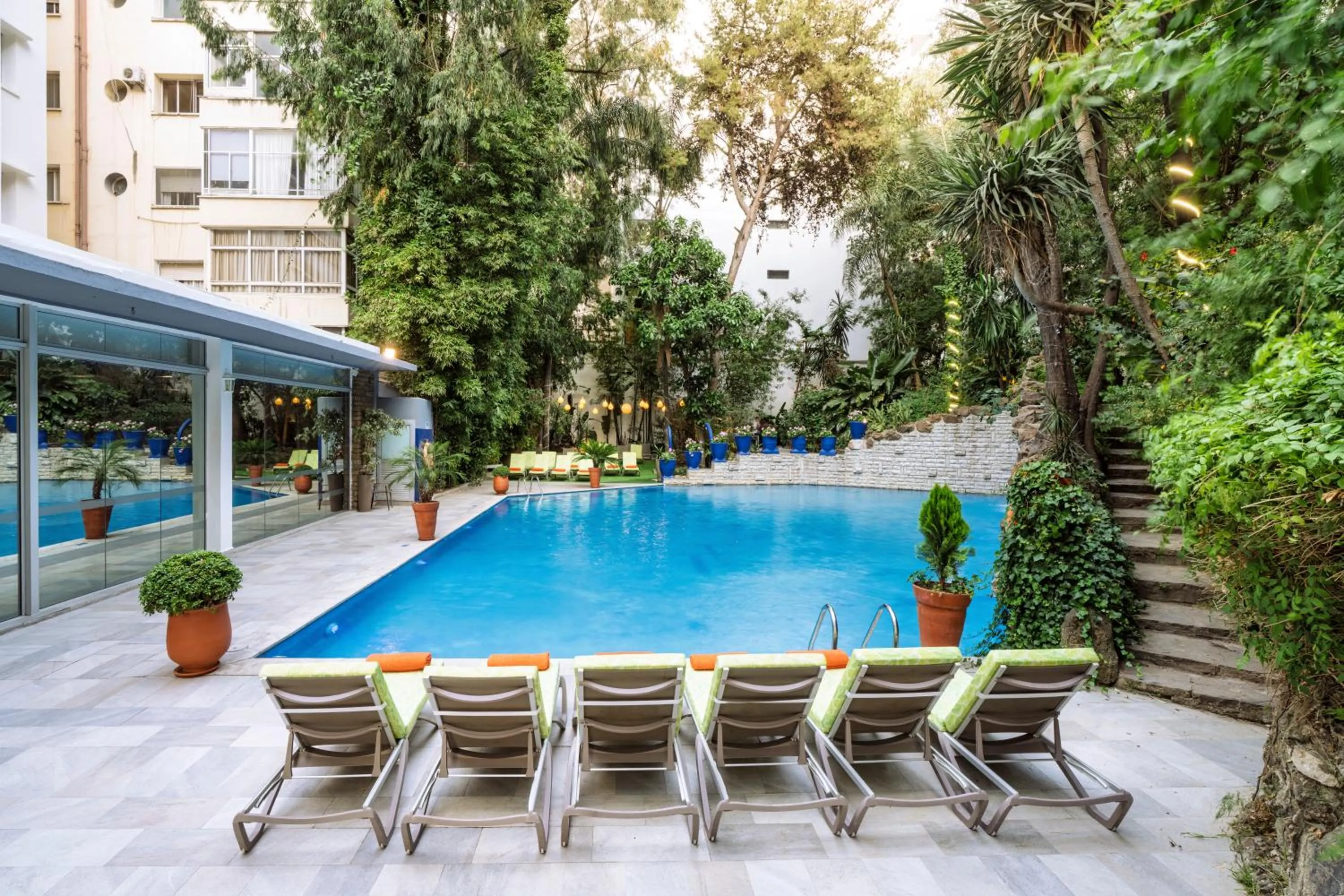 Swimming pool in Marina Bay City Center