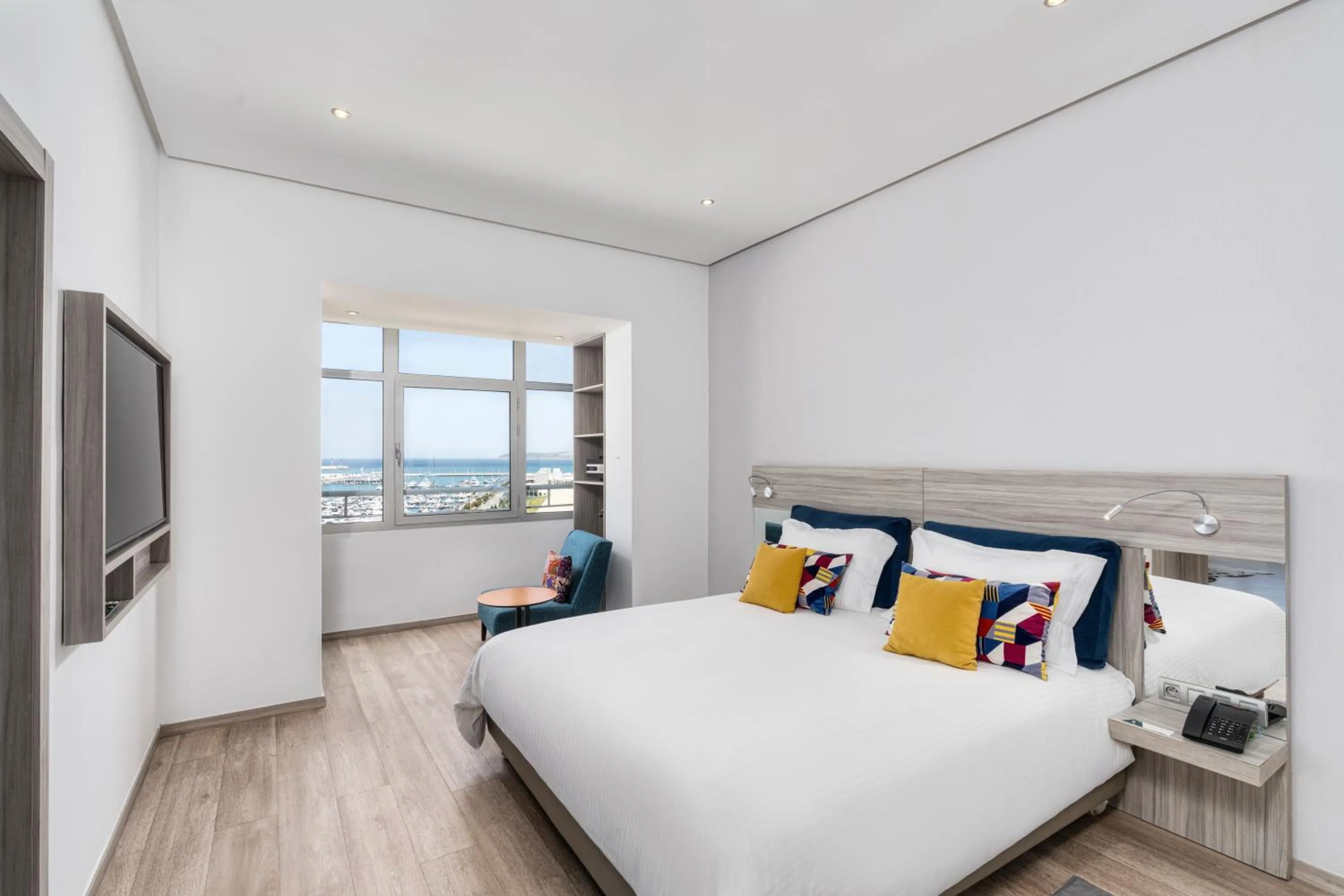 Bedroom, Bed in Marina Bay City Center