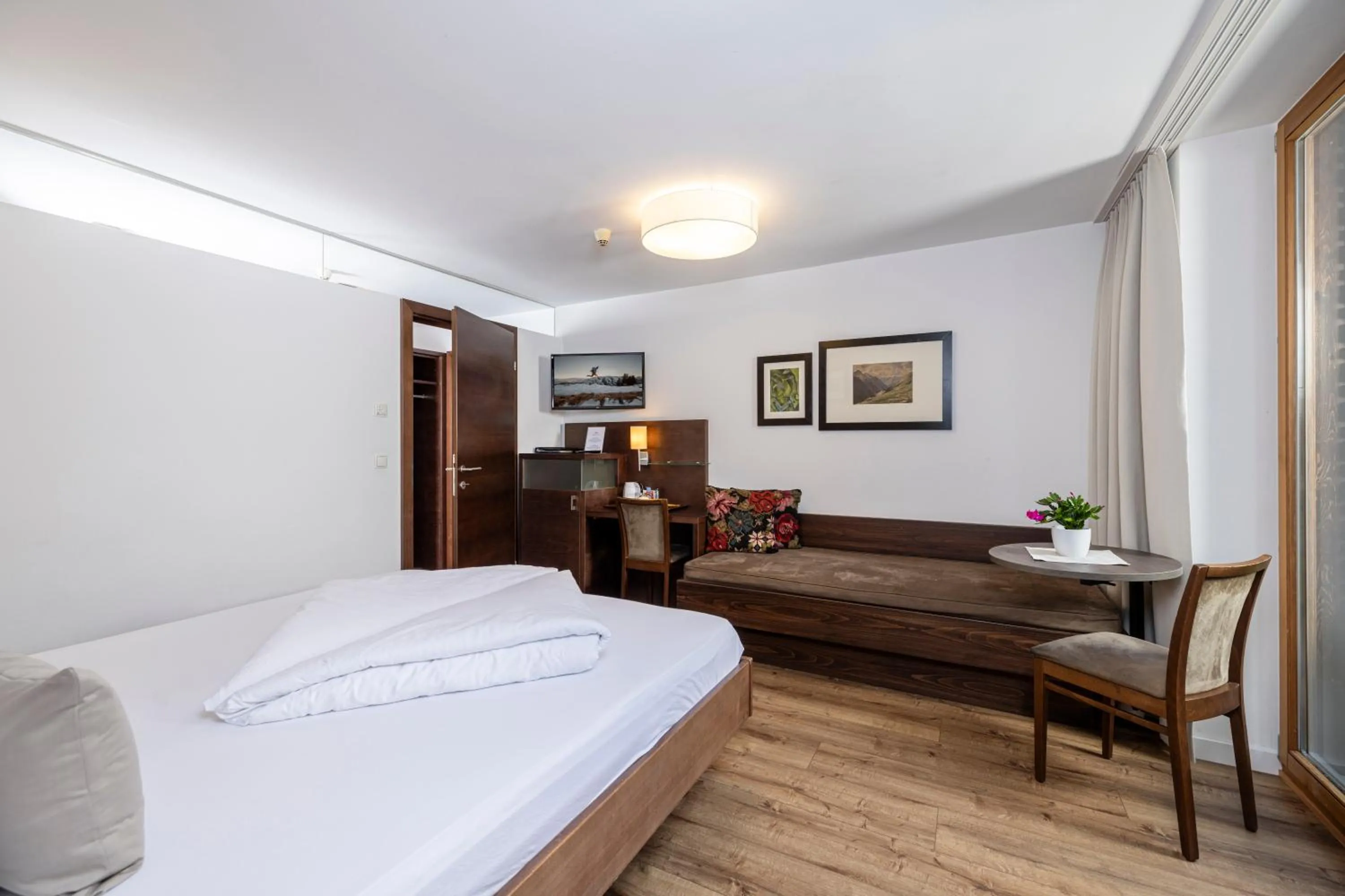 Photo of the whole room, Bed in Apart-Garni Innerwiesn