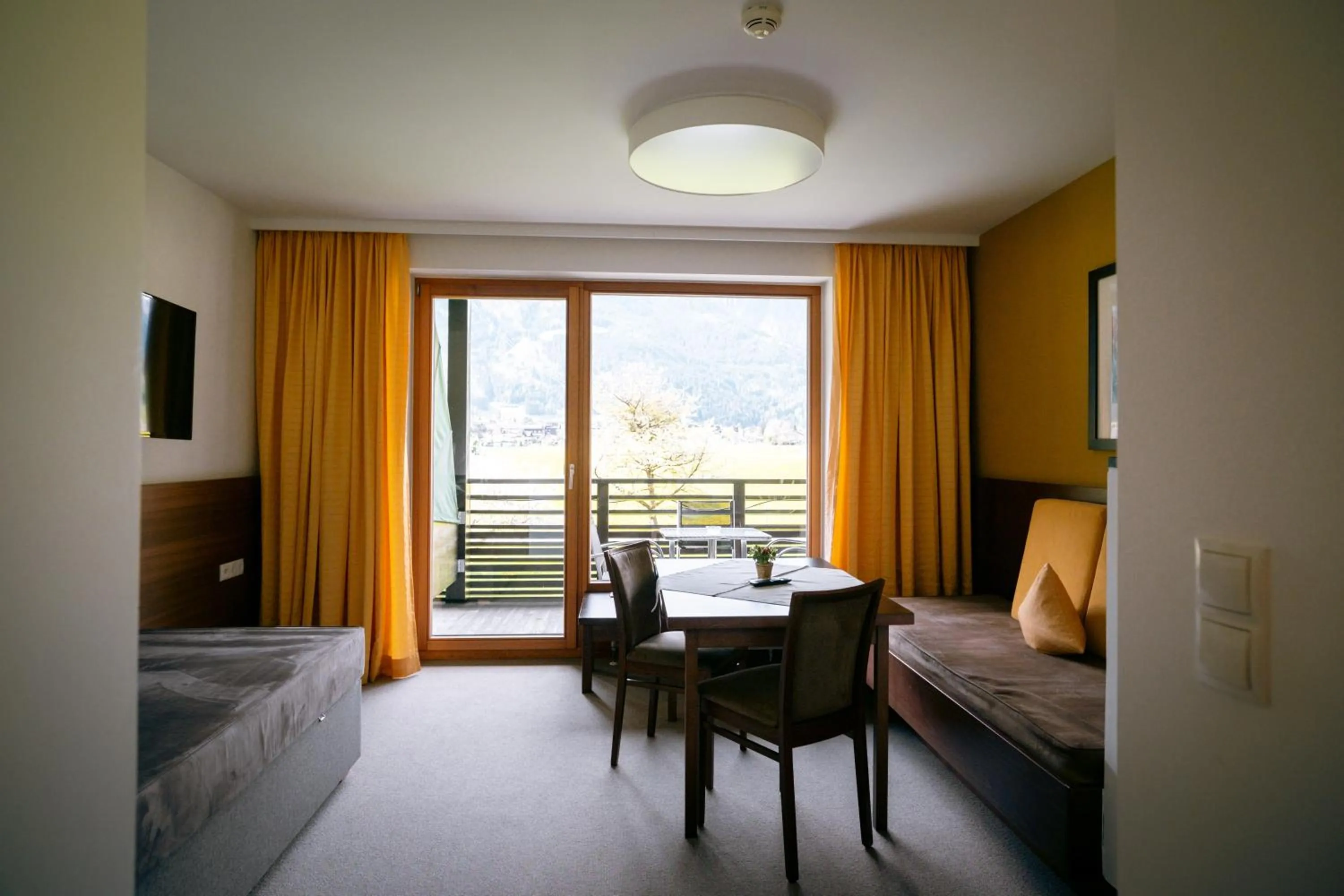 Mountain view, Bed in Apart-Garni Innerwiesn