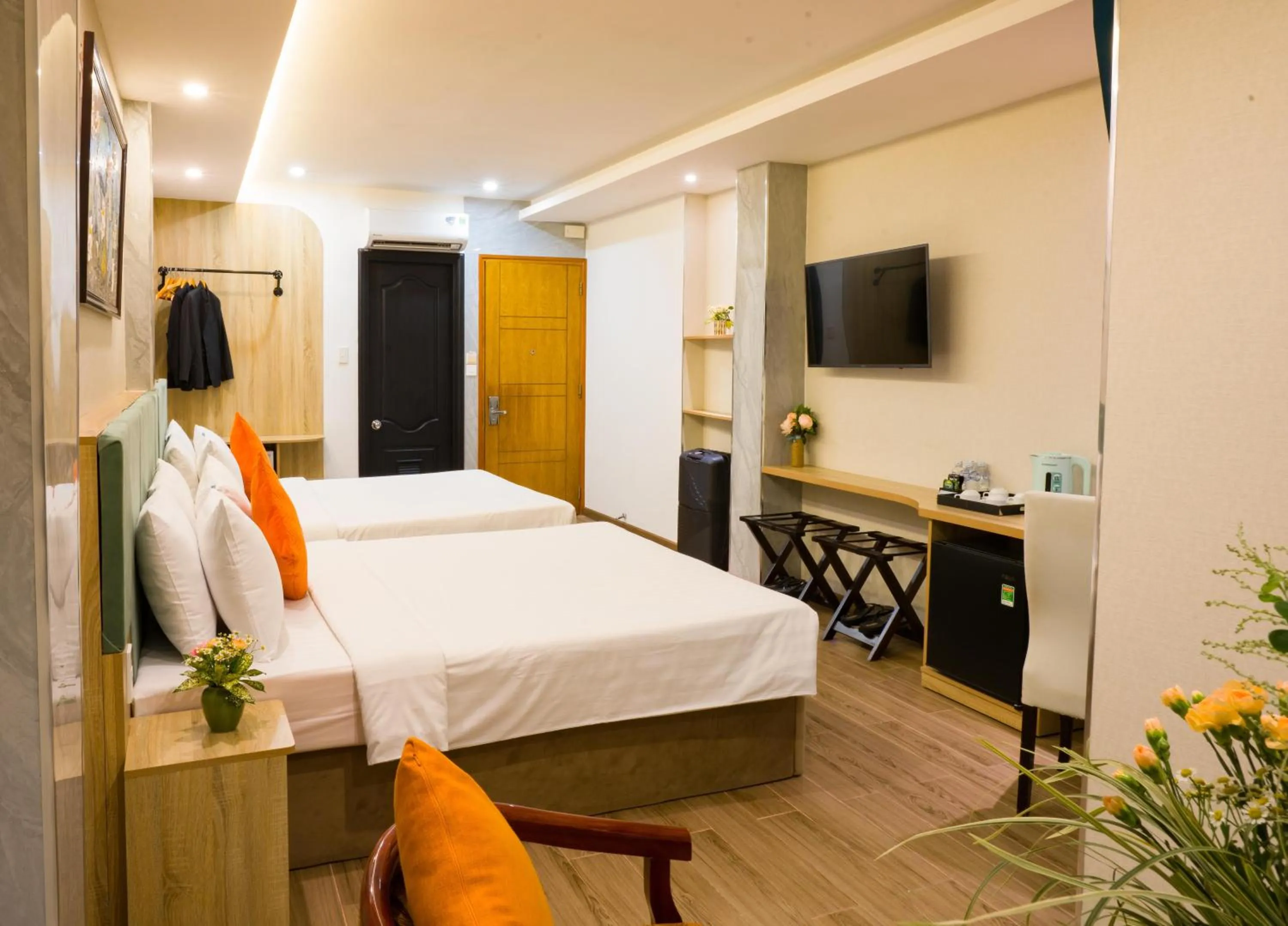 Bed in Sunrise Central Hotel