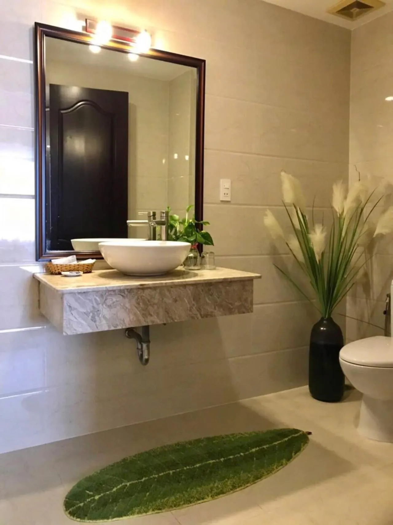 Toilet in Sunrise Central Hotel