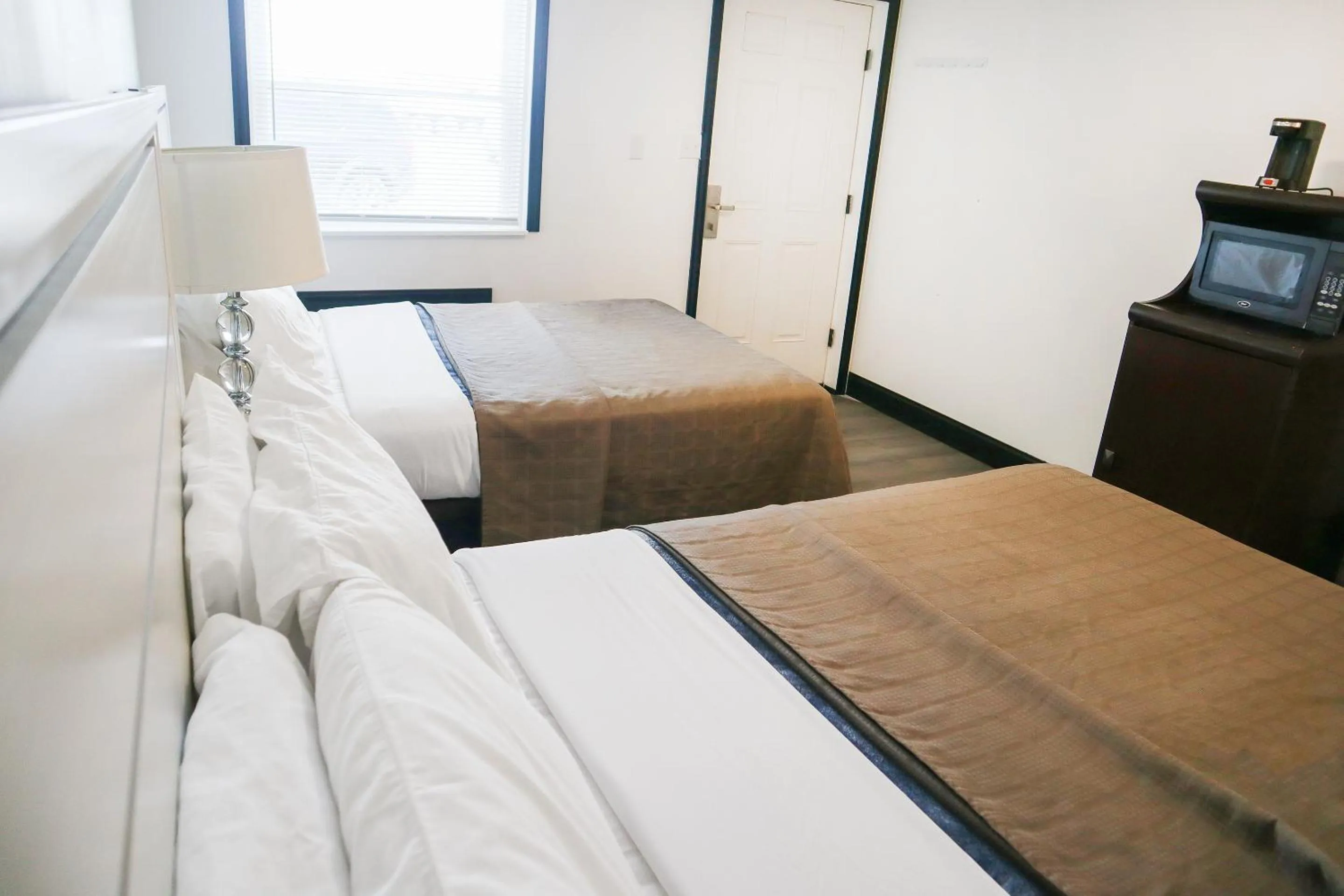 Bedroom, Bed in The Lancaster Motel By OYO Ronks near Paradise