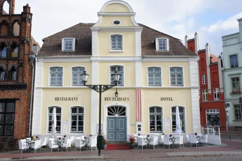 Facade/entrance in Hotel Reuterhaus Wismar