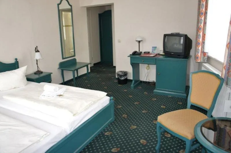 Day, Bed in Hotel Reuterhaus Wismar
