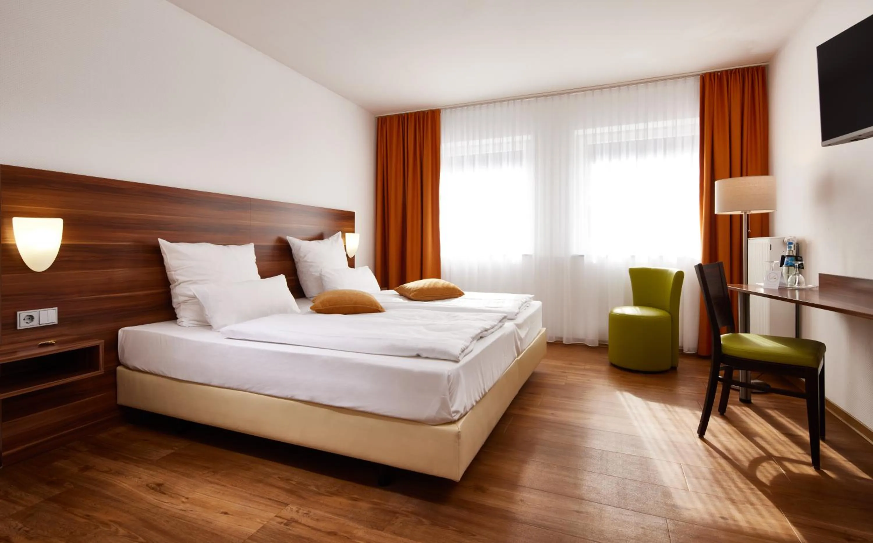 Bedroom, Bed in ante porta DAS STADTHOTEL