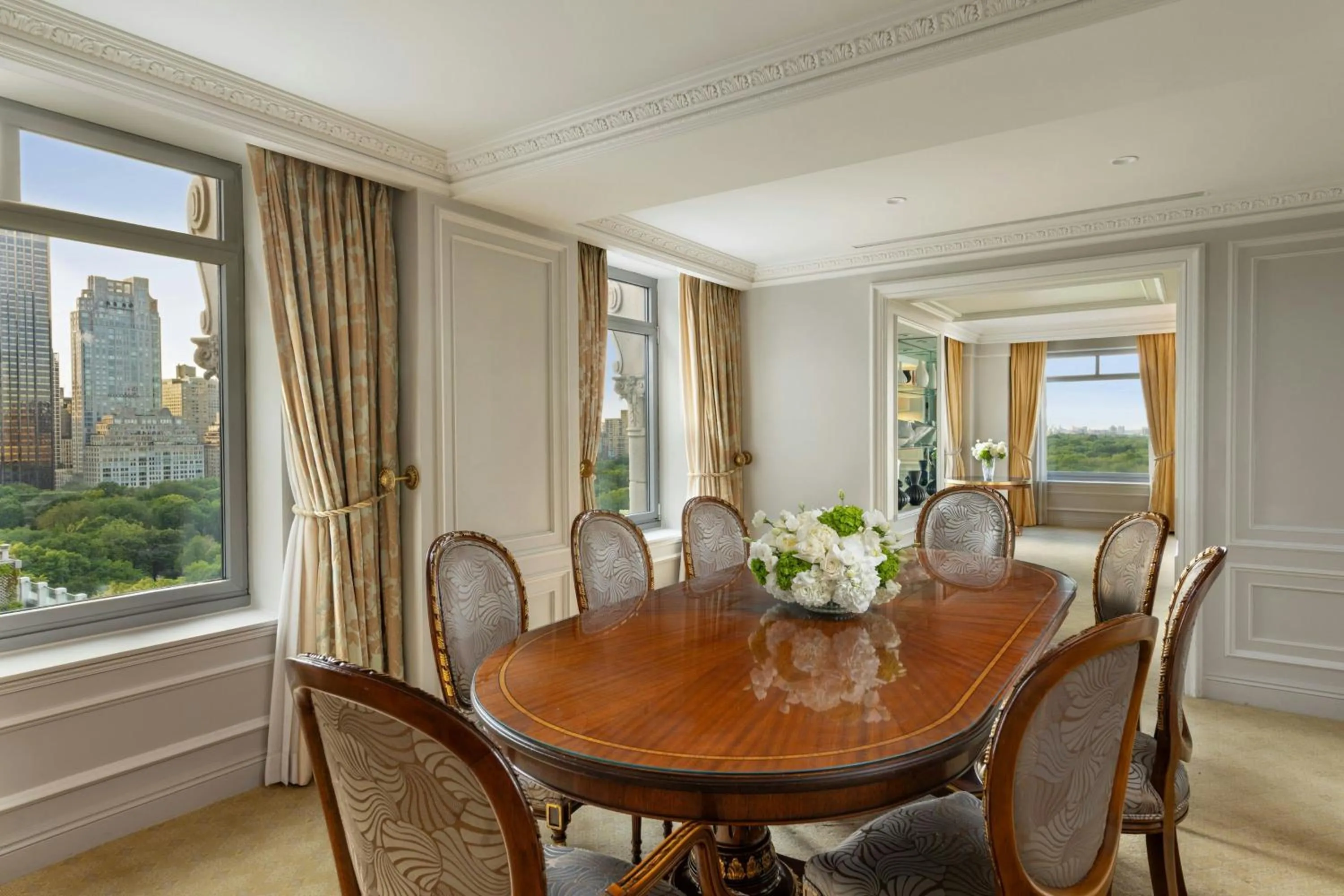 Photo of the whole room in The Ritz-Carlton New York, Central Park