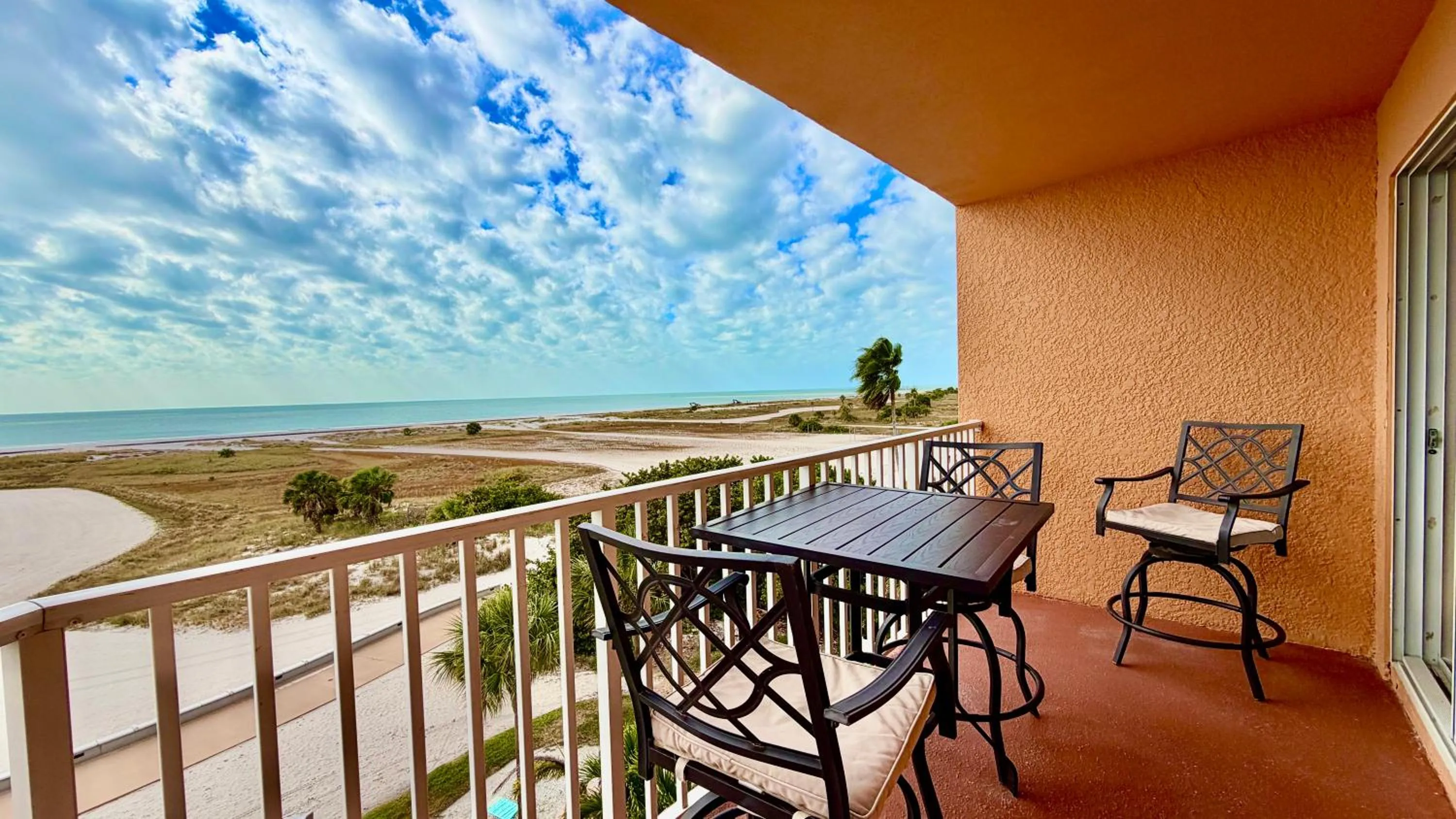 Surf Beach Treasure Island Resort