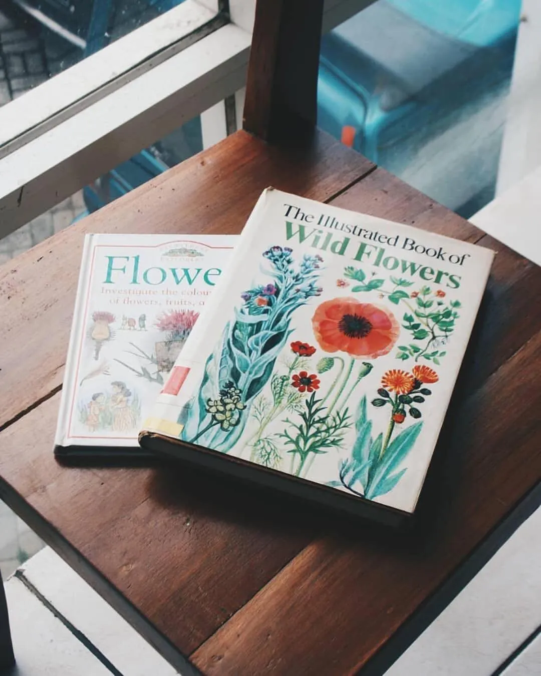 Library in Tani Jiwo Hostel