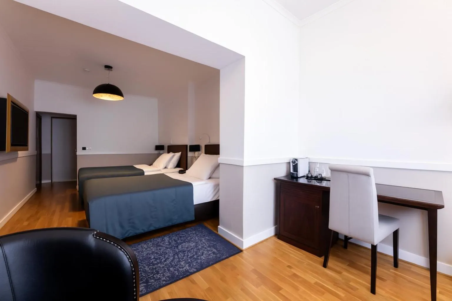 Photo of the whole room, Bed in Hotel Majestic