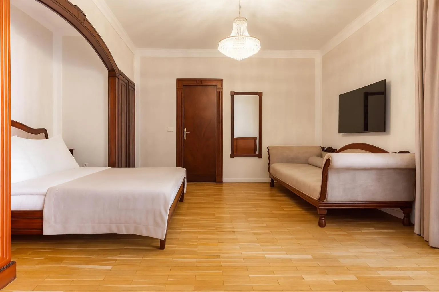 Bed in Hotel Majestic