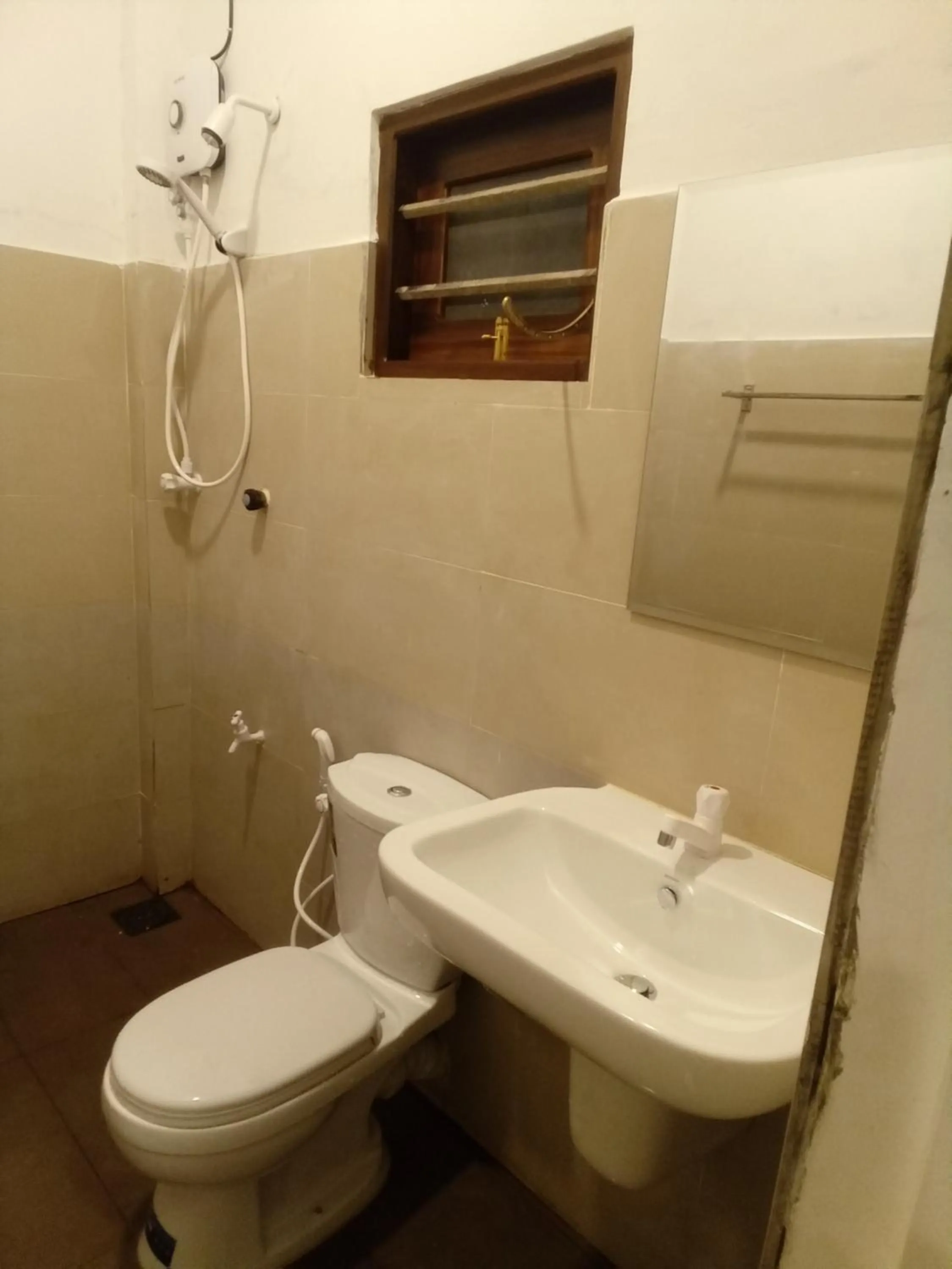 Kusuma's Lazy Left hostel