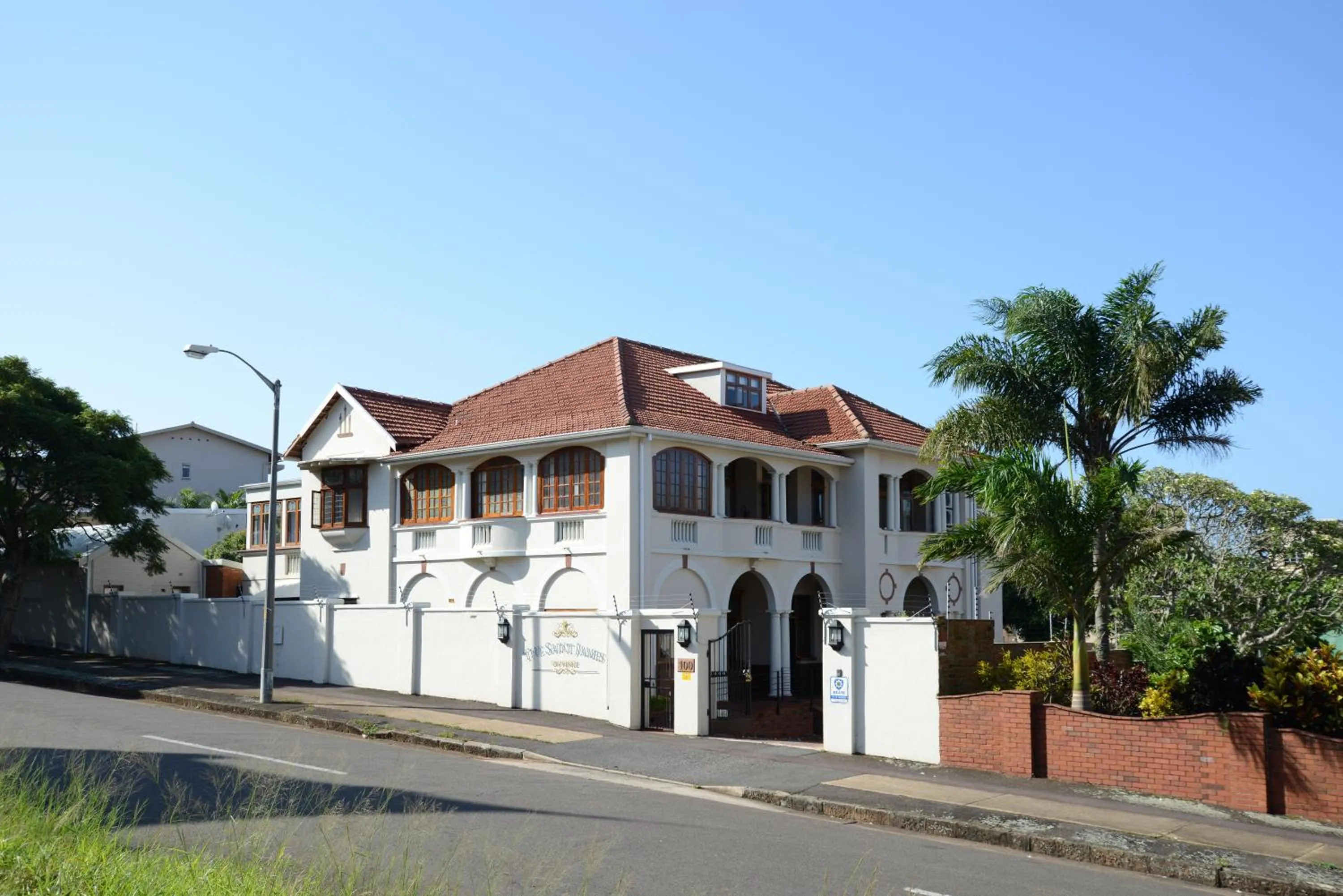 Facade/entrance in Saint James on Venice