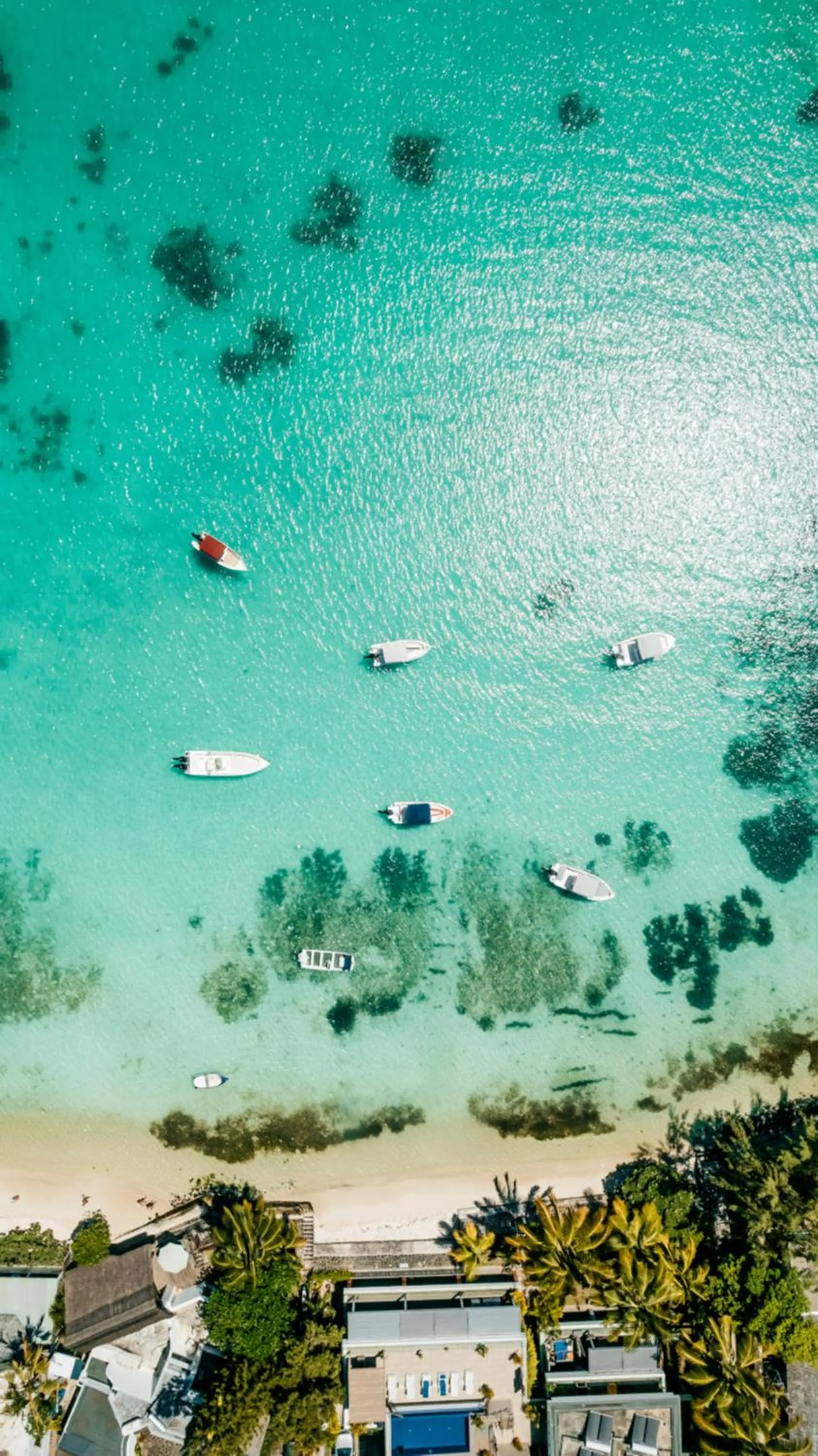 Beach in Toparadis Guest House
