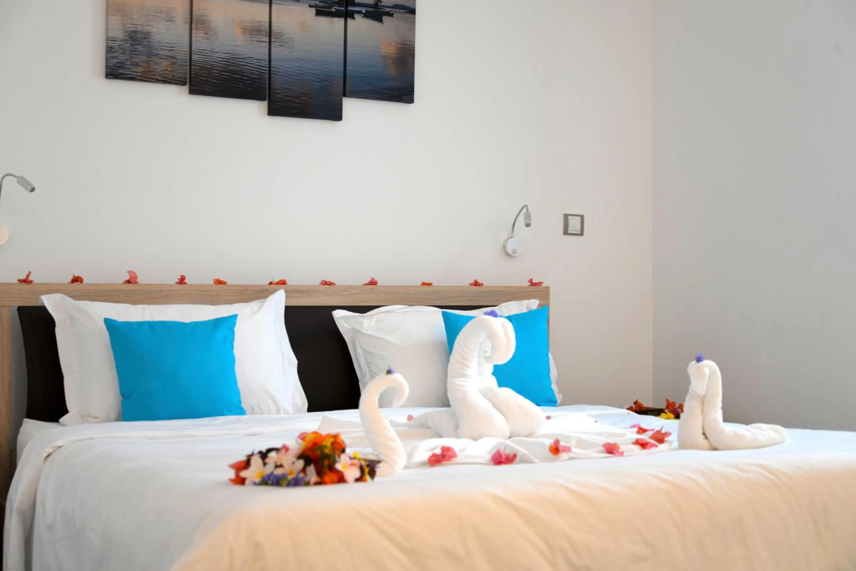 Bed in Toparadis Guest House