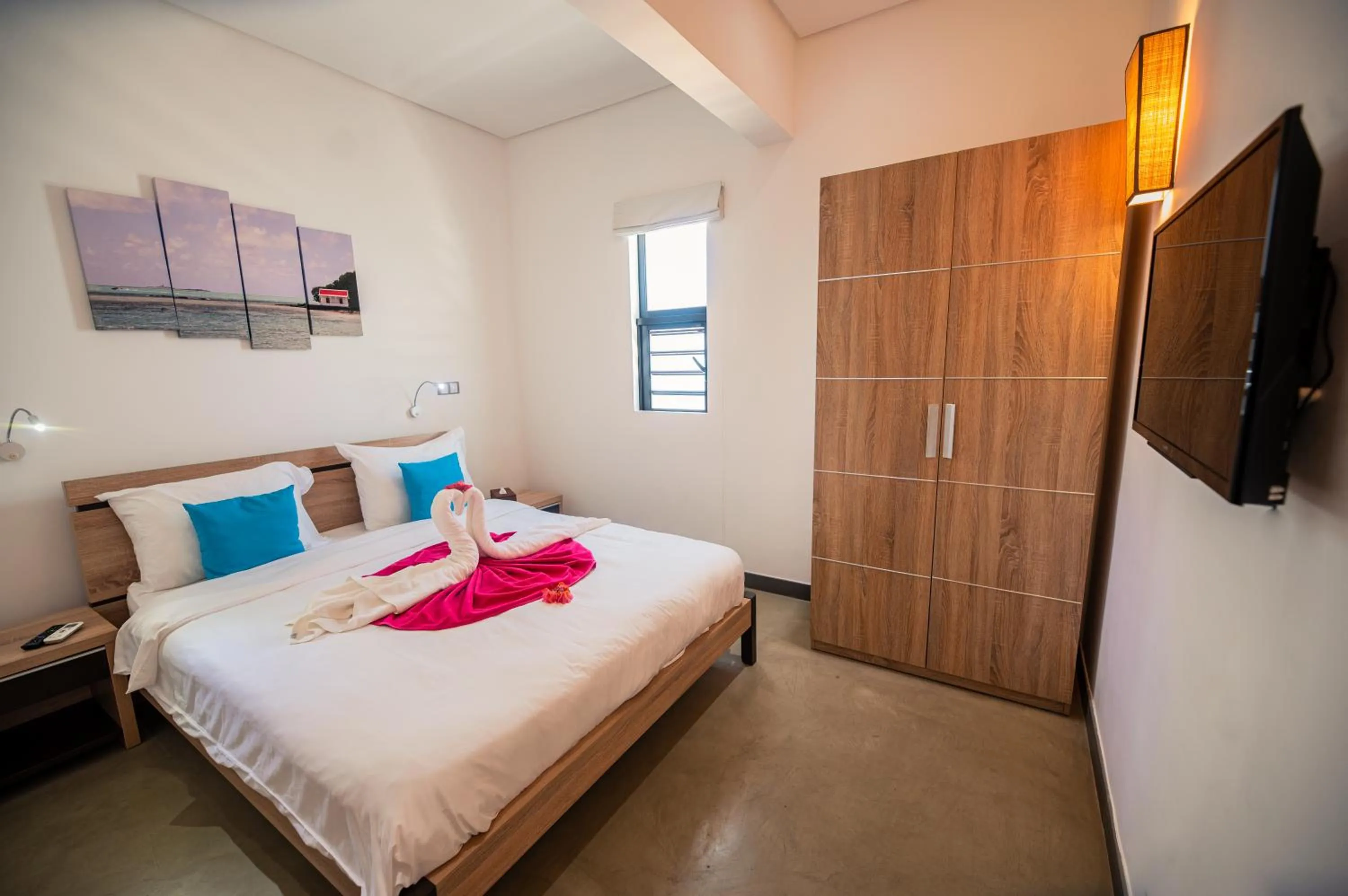 Photo of the whole room, Bed in Toparadis Guest House