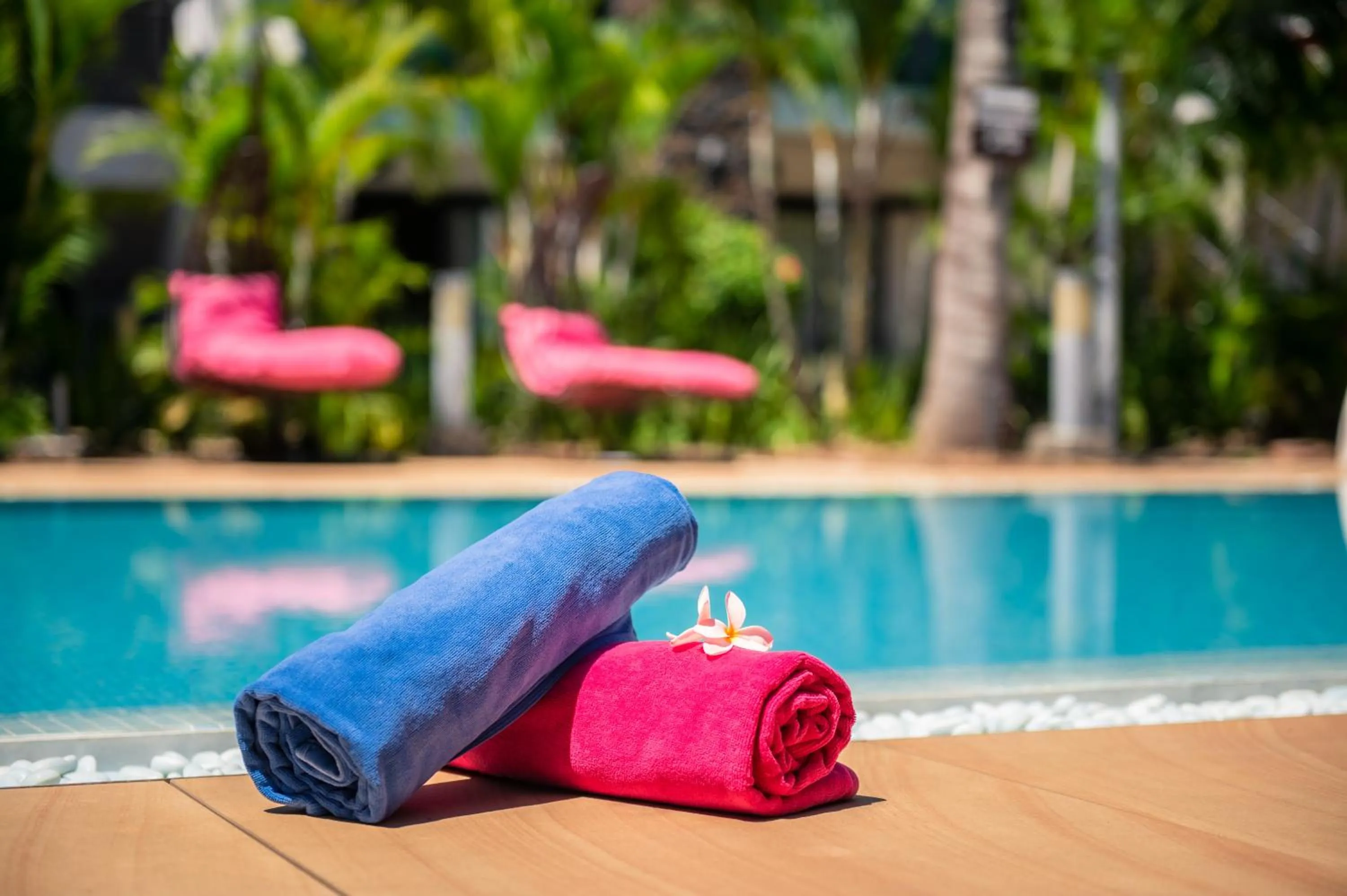 Swimming pool in Toparadis Guest House