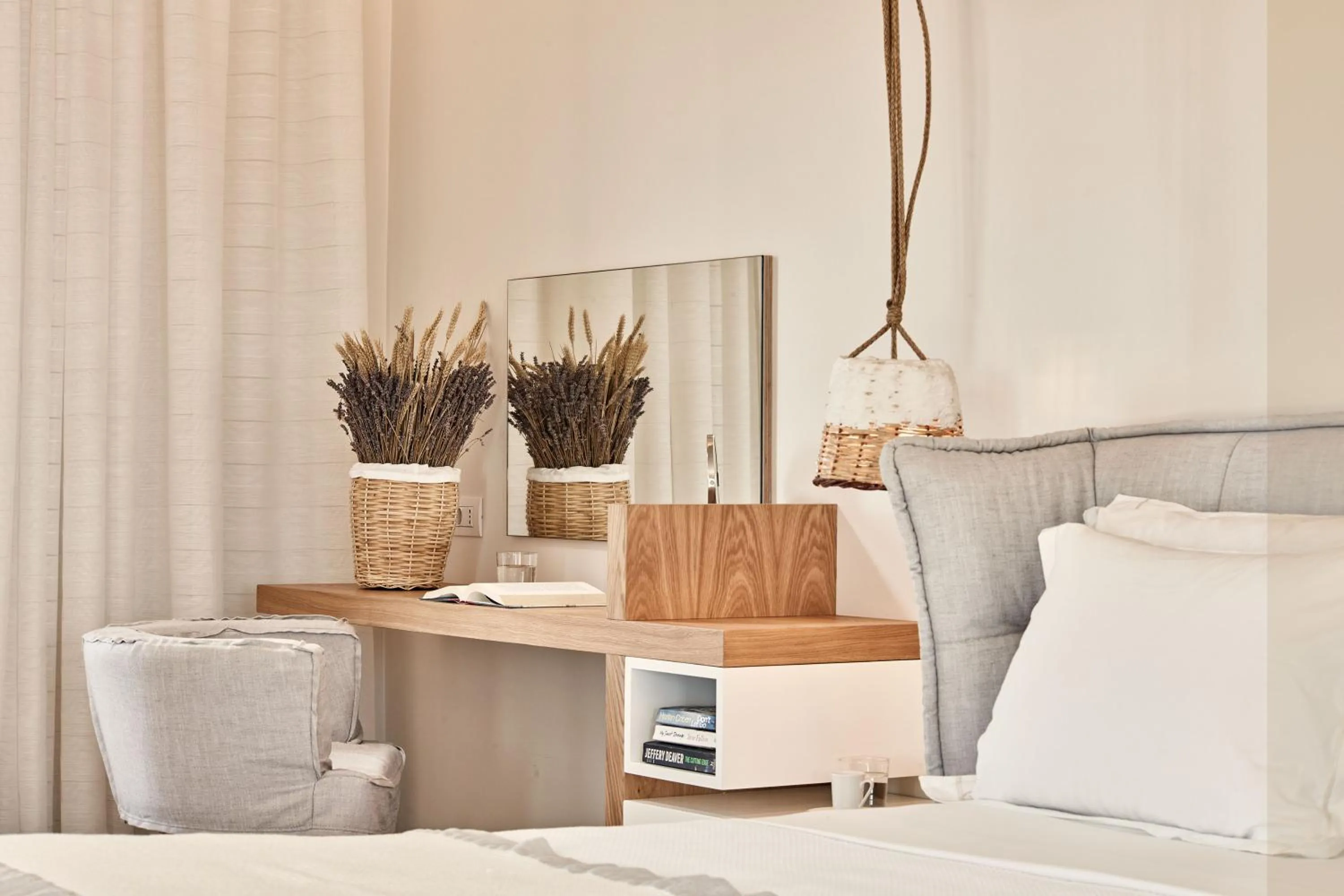 Bedroom, Bed in 18 Grapes Hotel