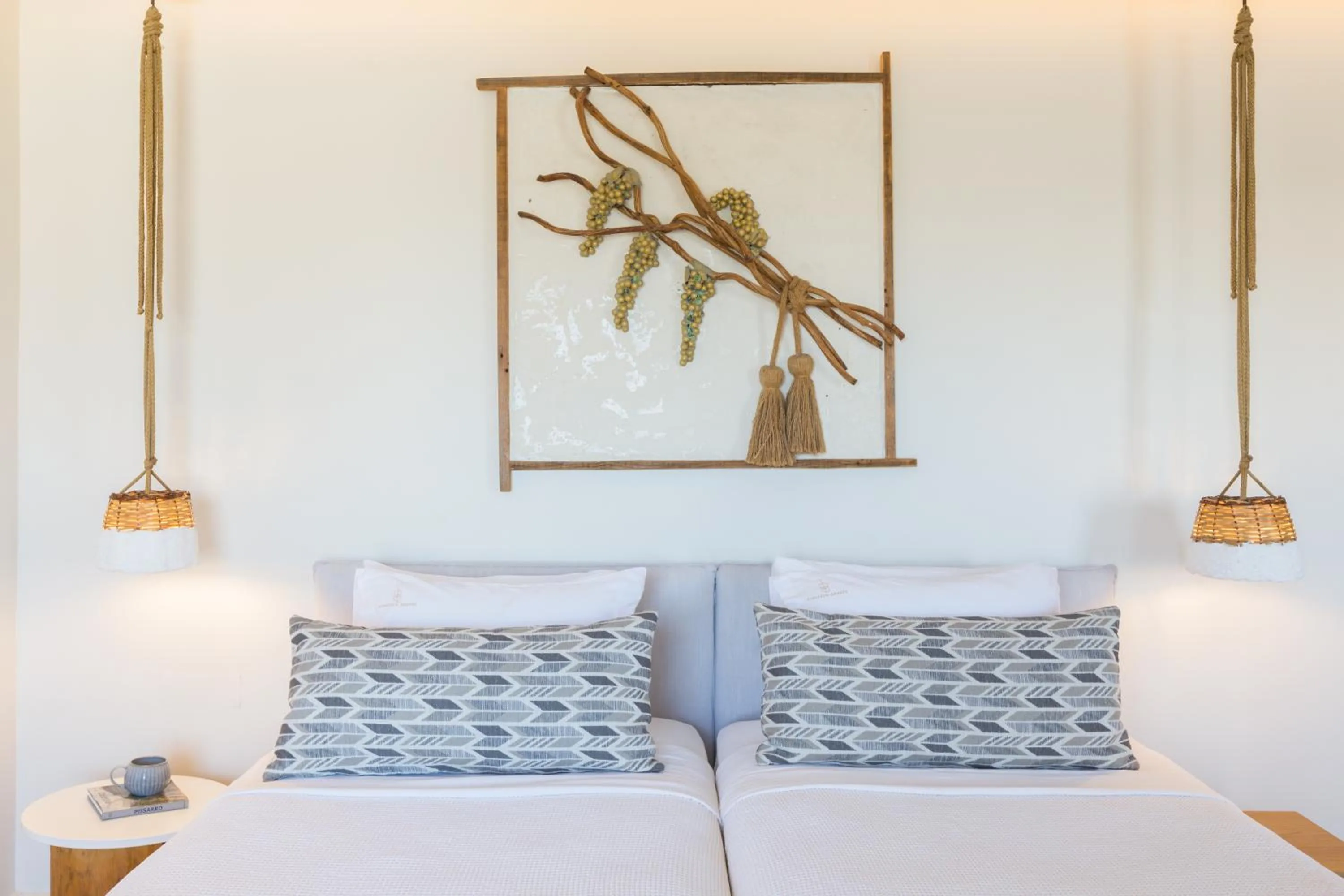 Bed in 18 Grapes Hotel