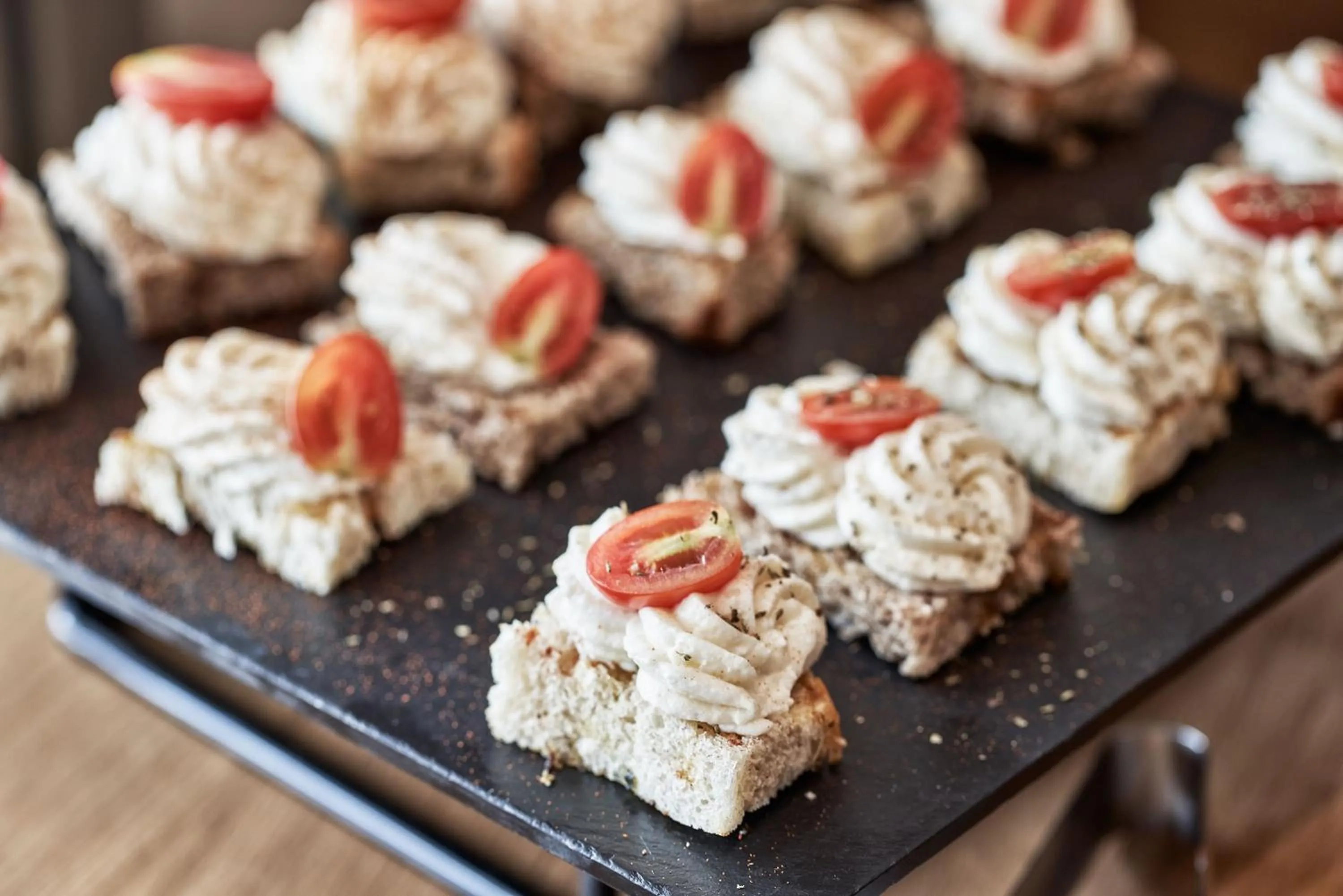 Food and drinks in 18 Grapes Hotel