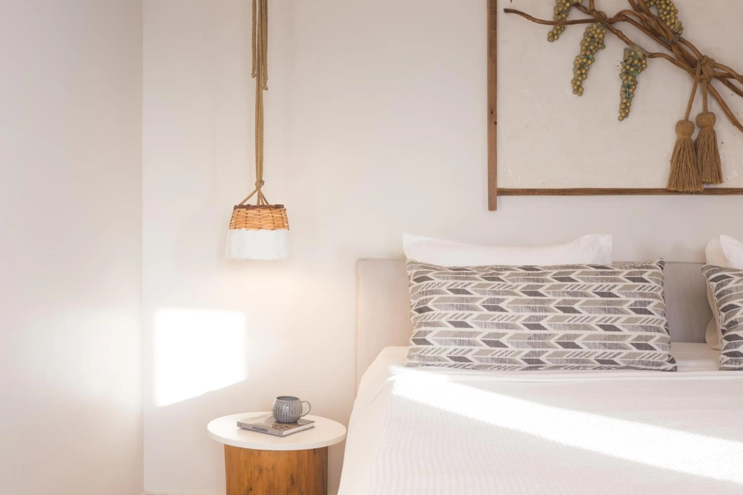 Bed in 18 Grapes Hotel