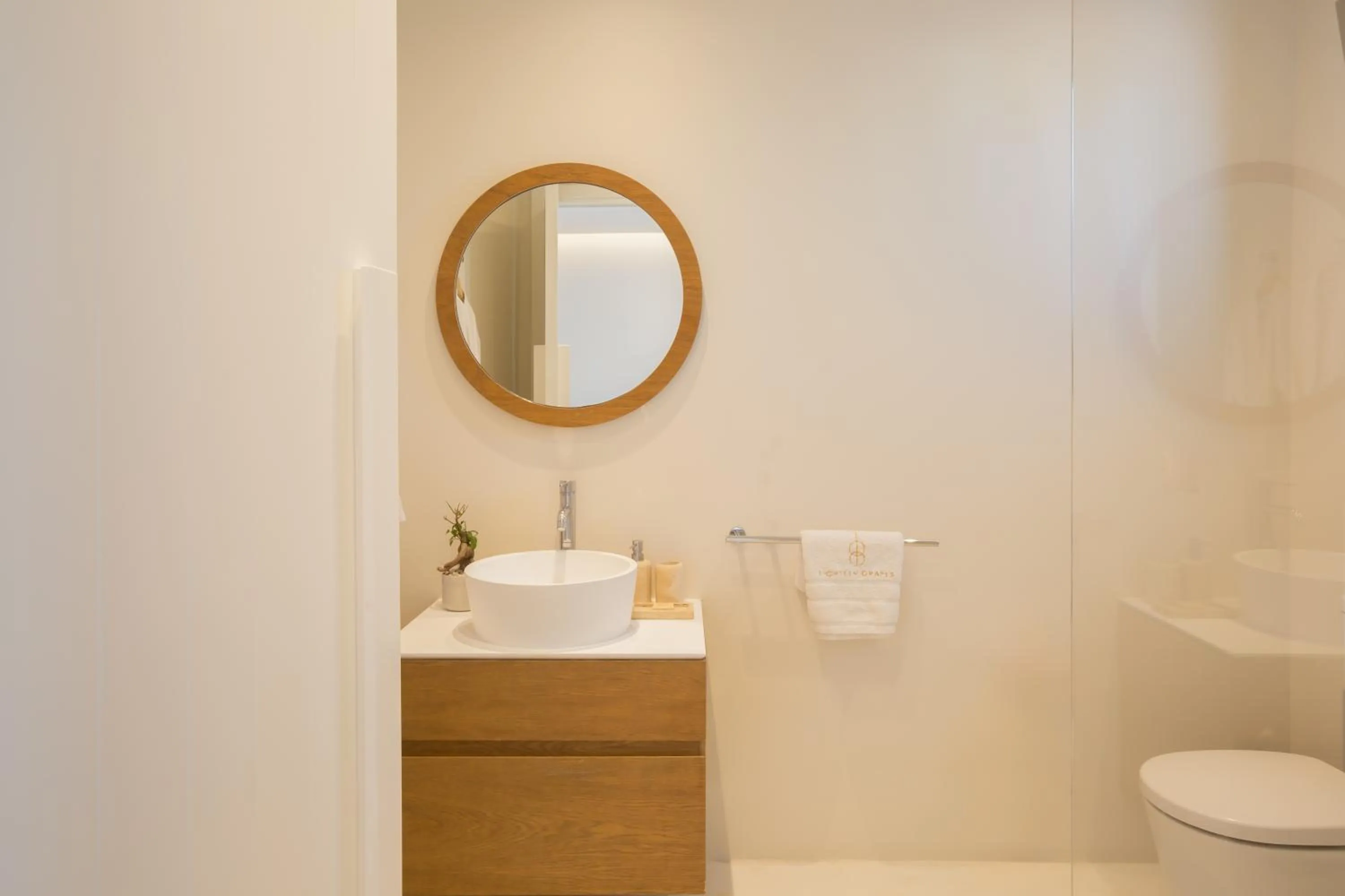 Bathroom in 18 Grapes Hotel