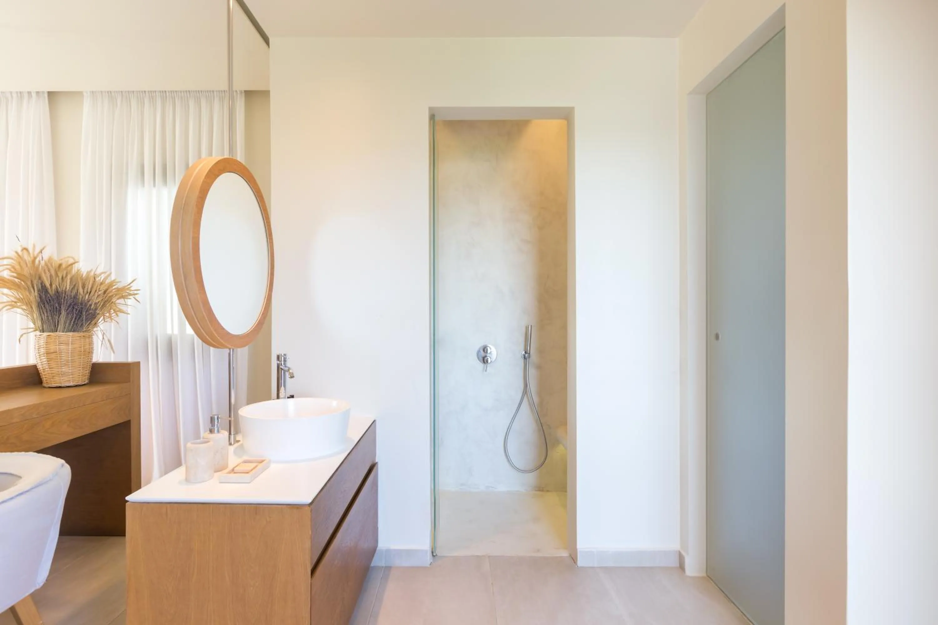 Bathroom in 18 Grapes Hotel