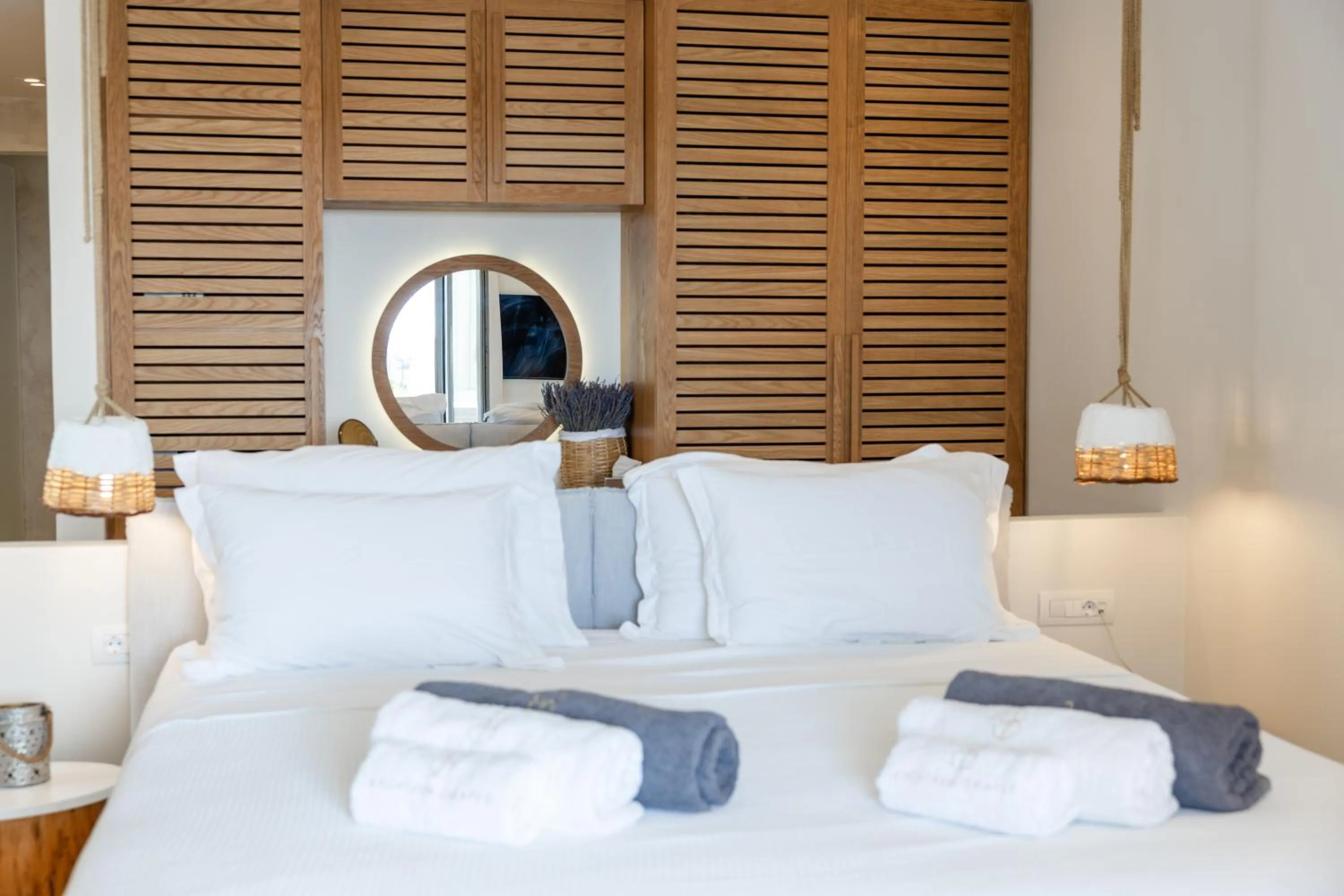 Bed in 18 Grapes Hotel