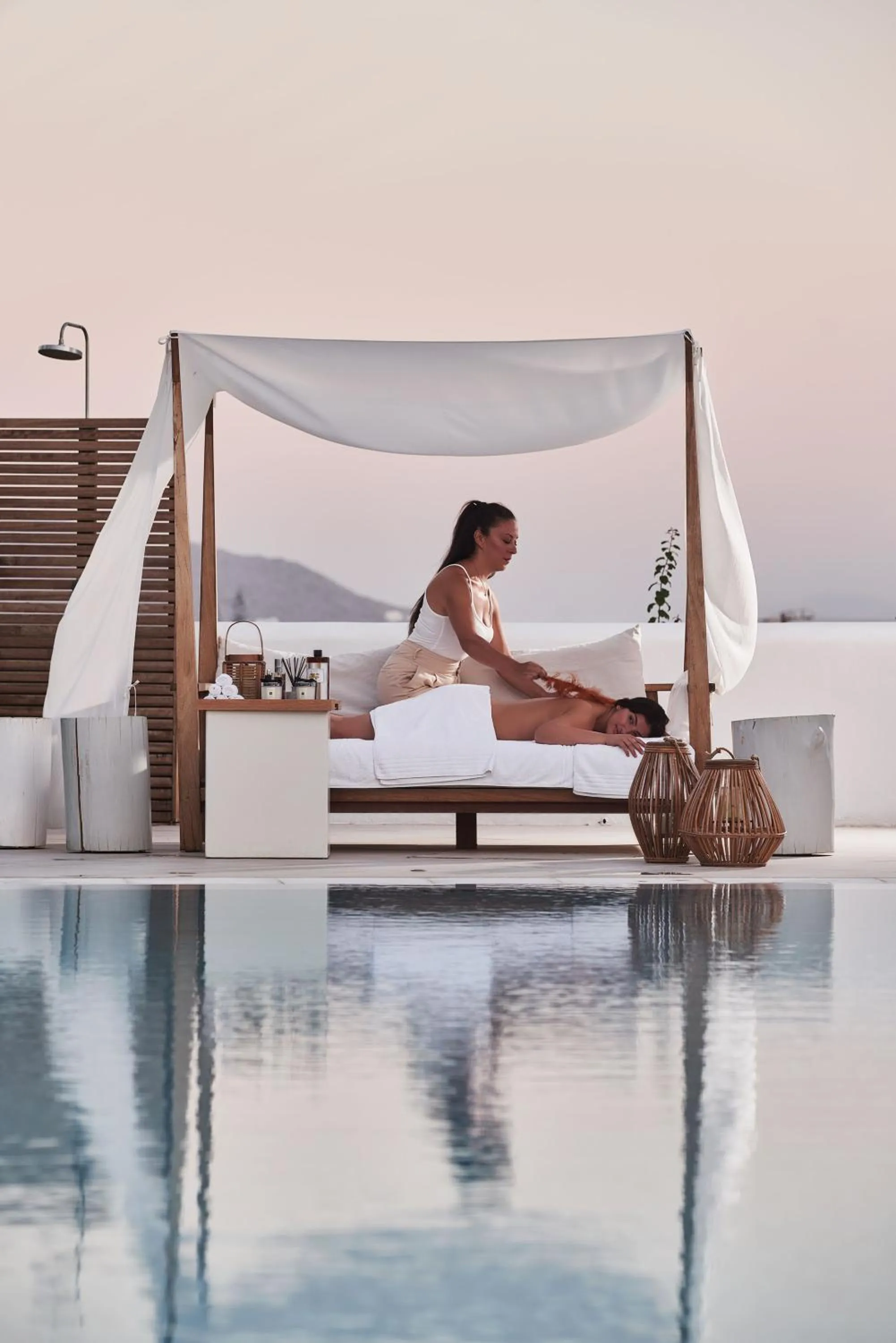 People in 18 Grapes Hotel