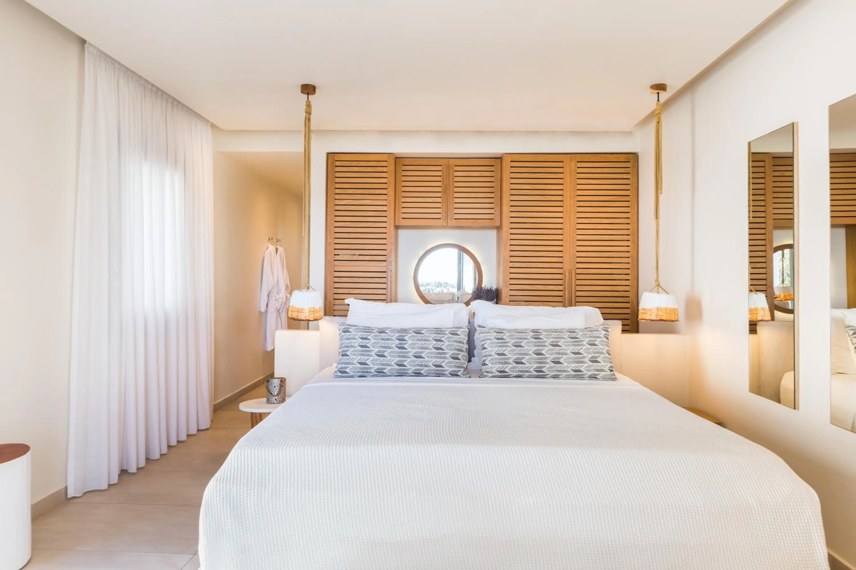 Bed in 18 Grapes Hotel