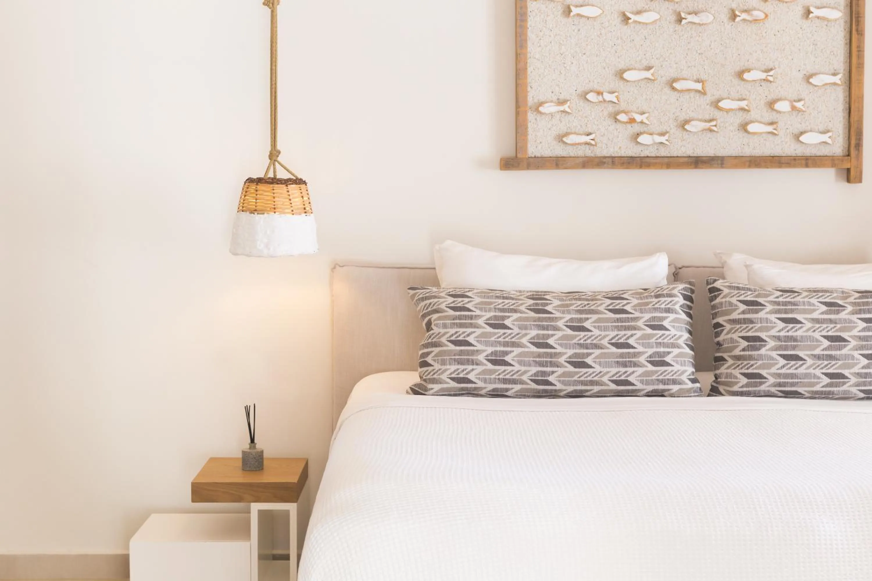 Bed in 18 Grapes Hotel