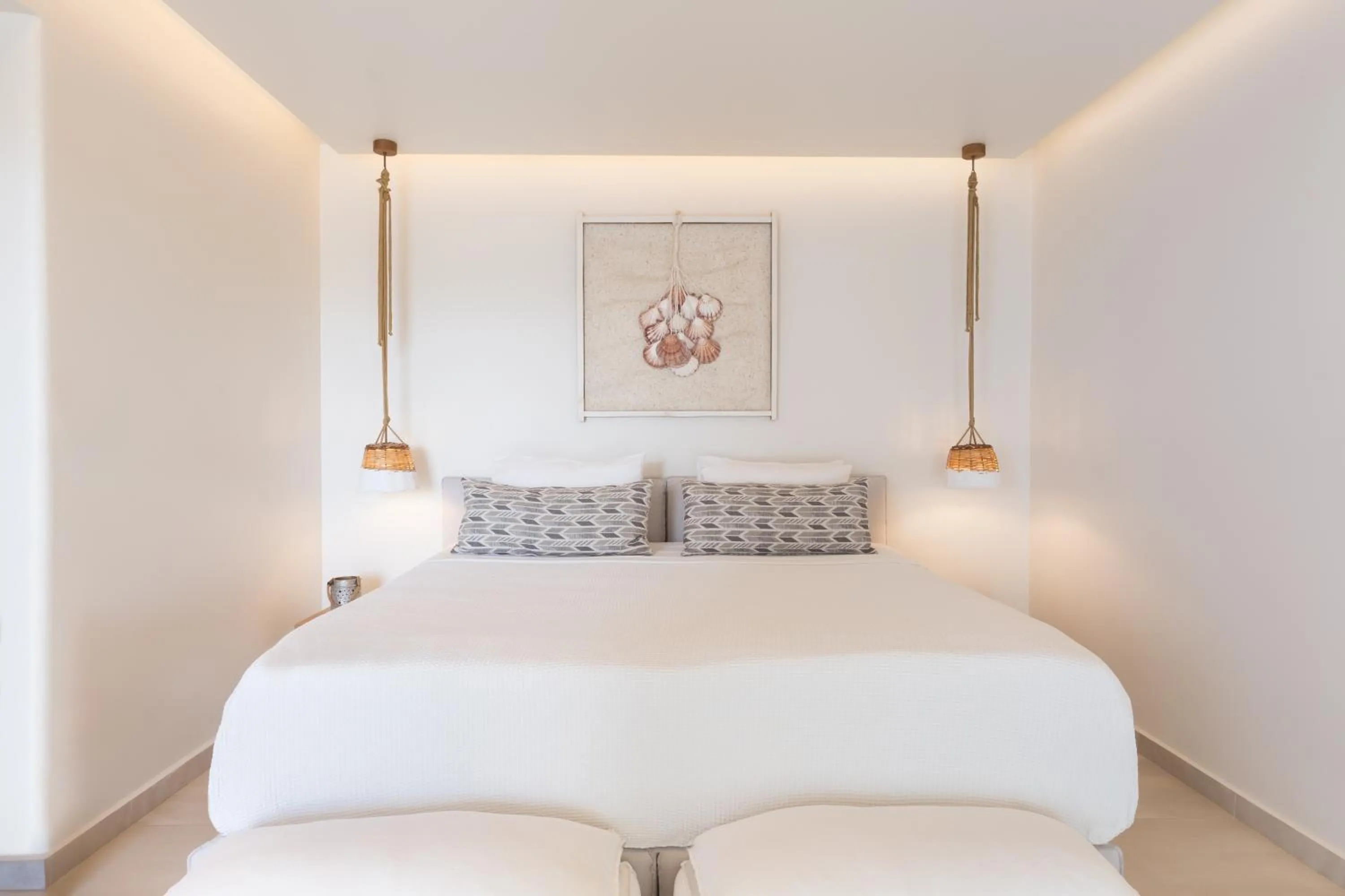 Bed in 18 Grapes Hotel