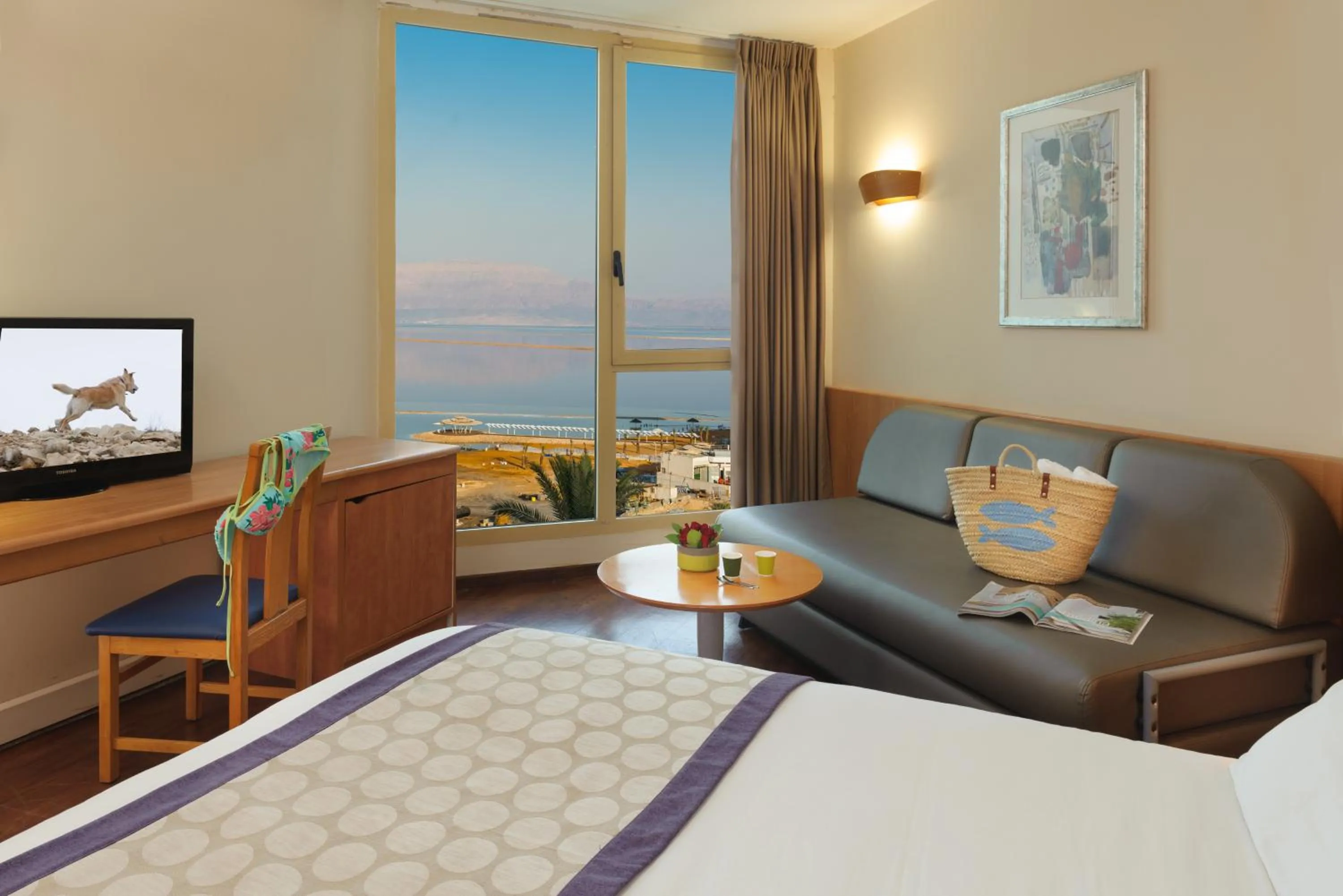 Bedroom, Bed in Leonardo Plaza Hotel Dead Sea