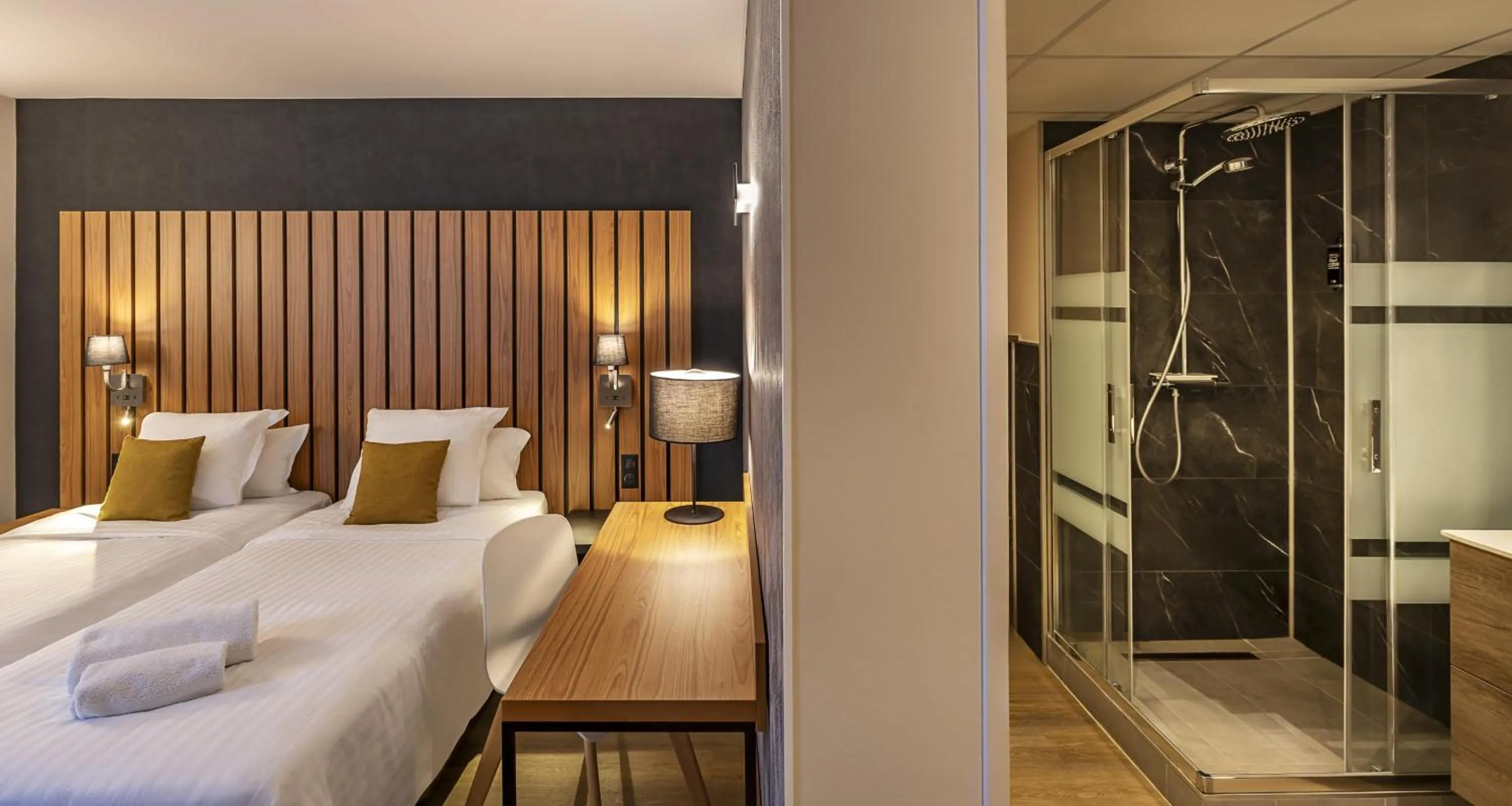 Bedroom, Bed in Best Western Côte des Sables Plouescat