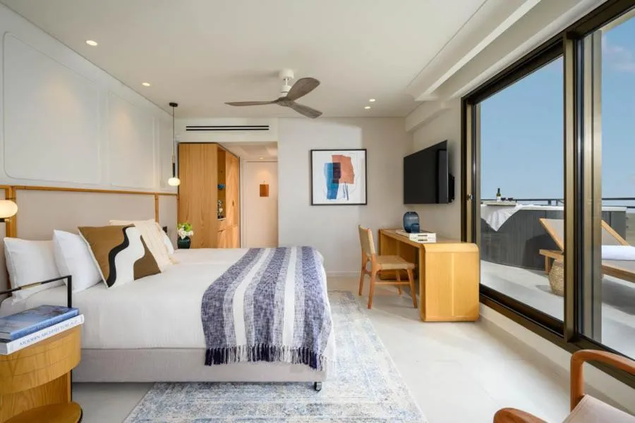 Bed in Leonardo Plaza Hotel Tiberias