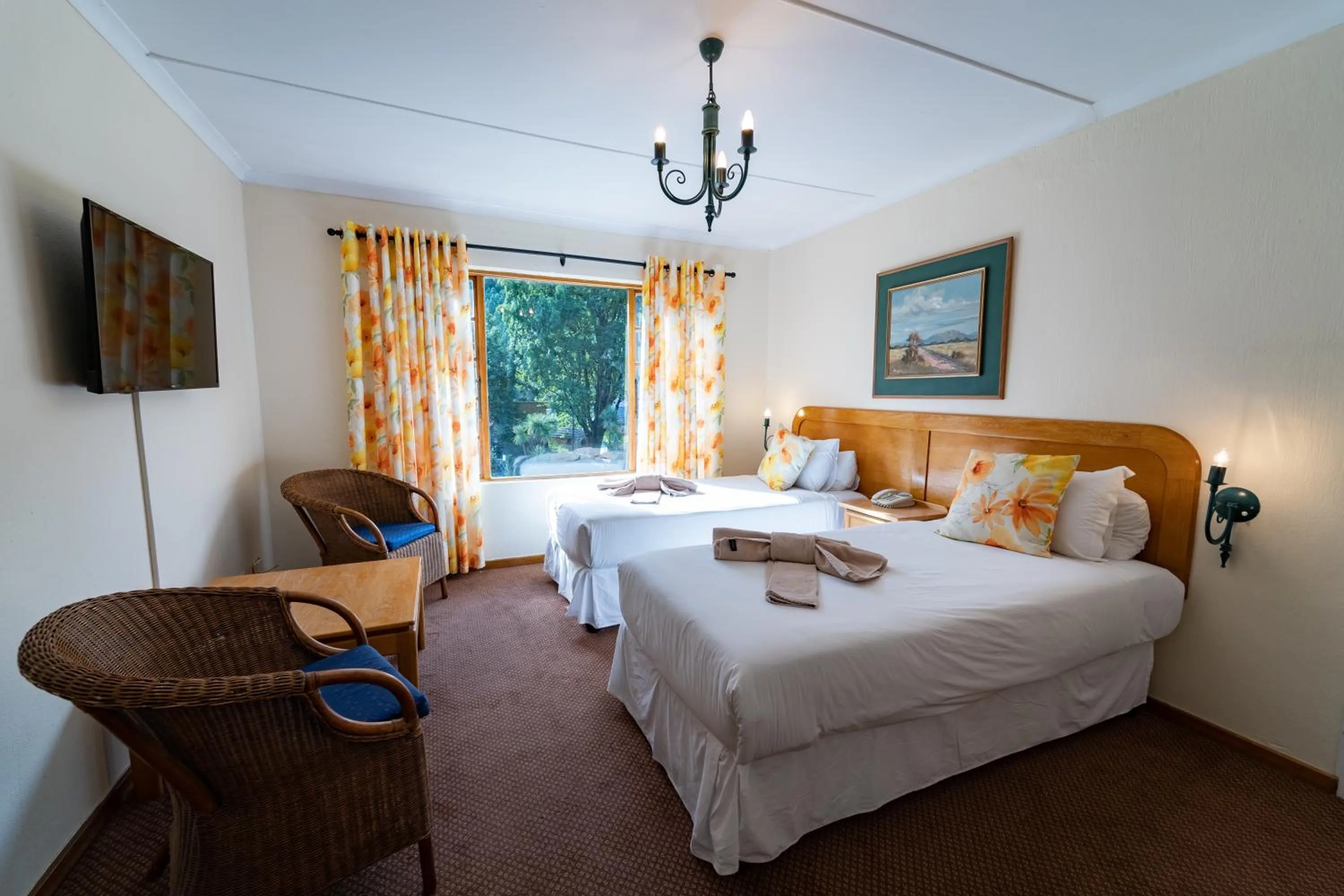 Photo of the whole room, Bed in Gooderson Drakensberg Gardens Golf & Spa Resort