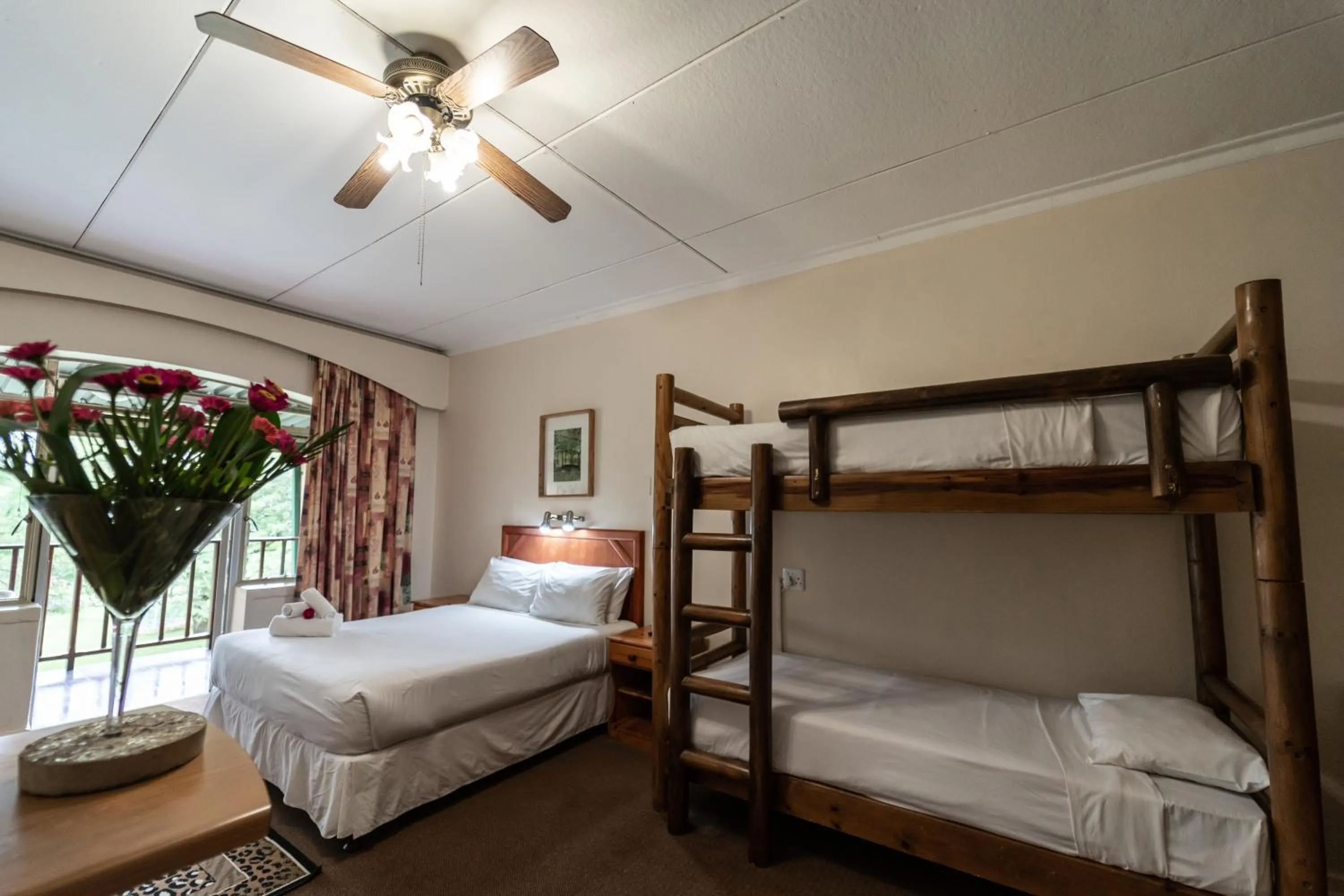 bunk bed, Bed in Gooderson Natal Spa Hot Springs Resort