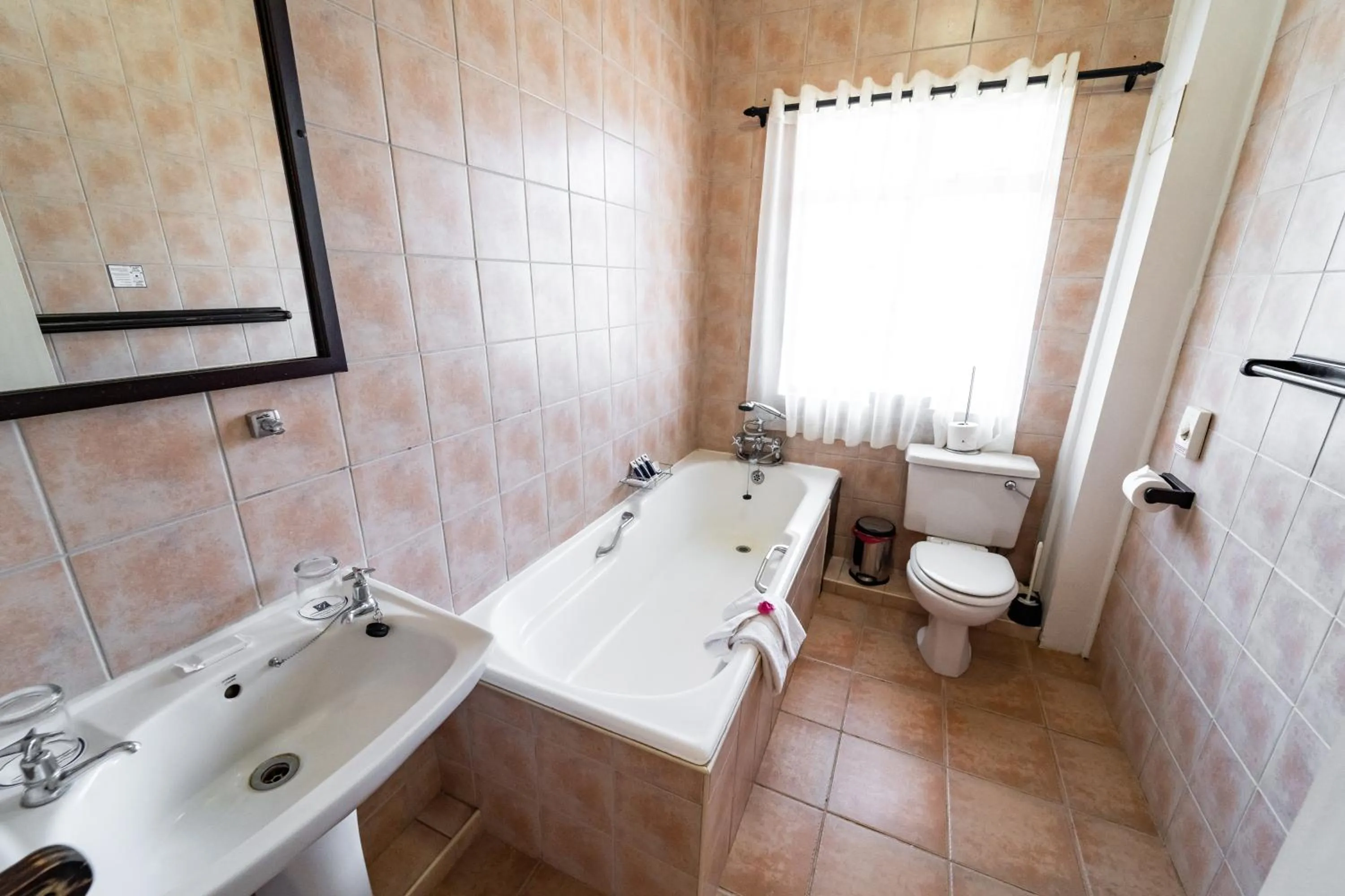 Bathroom in Gooderson Natal Spa Hot Springs Resort