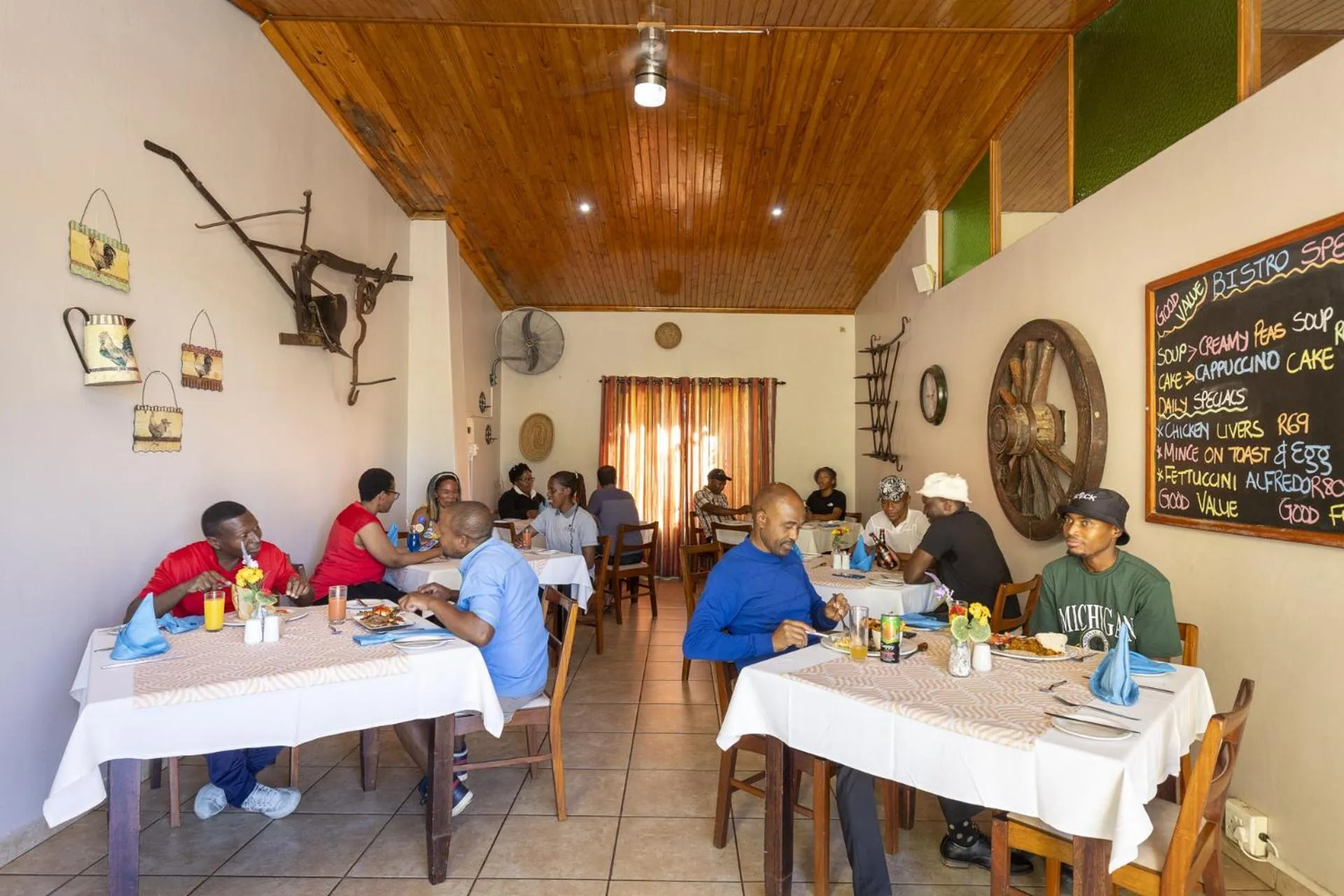 Restaurant/places to eat in Gooderson Natal Spa Hot Springs Resort