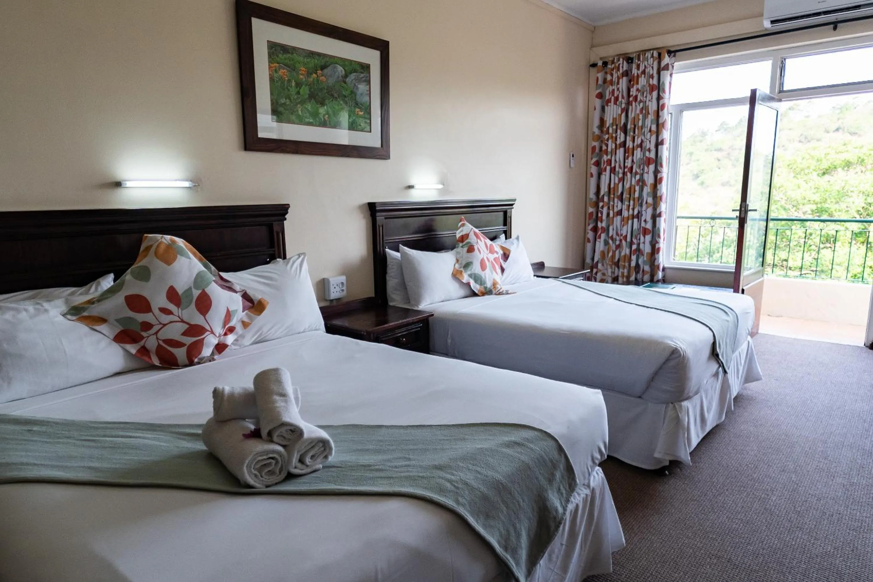 Bedroom, Bed in Gooderson Natal Spa Hot Springs Resort