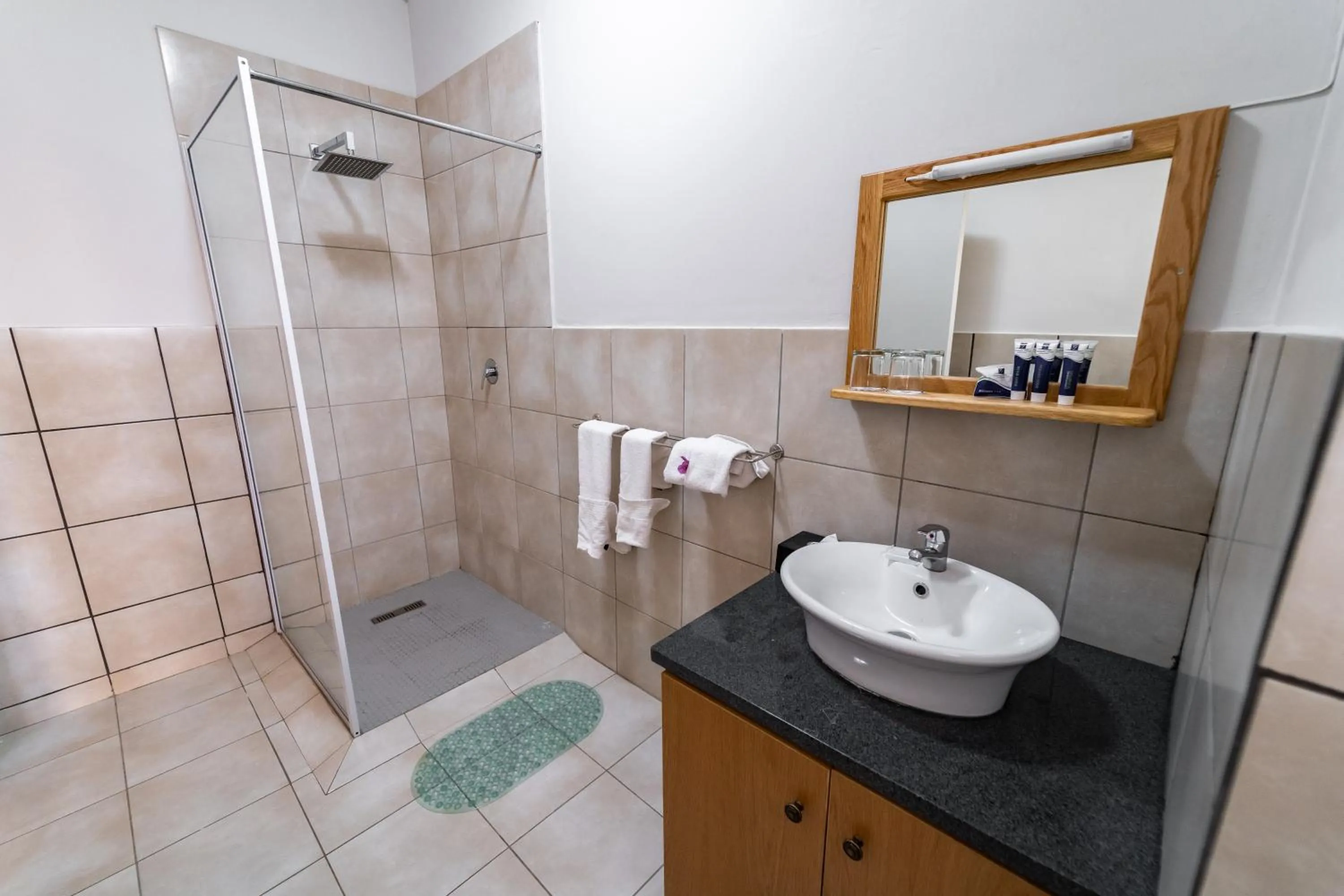 Bathroom in Gooderson Natal Spa Hot Springs Resort