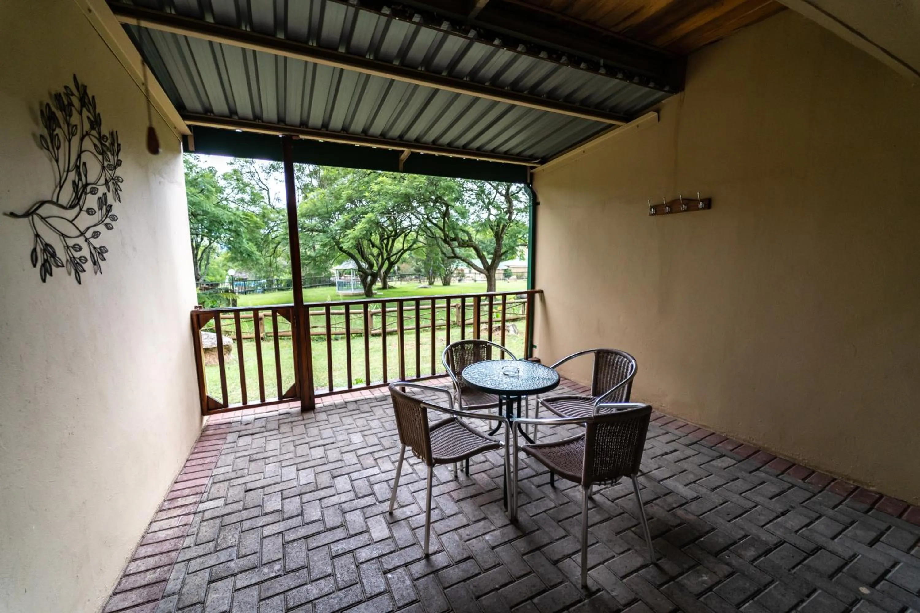 Patio in Gooderson Natal Spa Hot Springs Resort