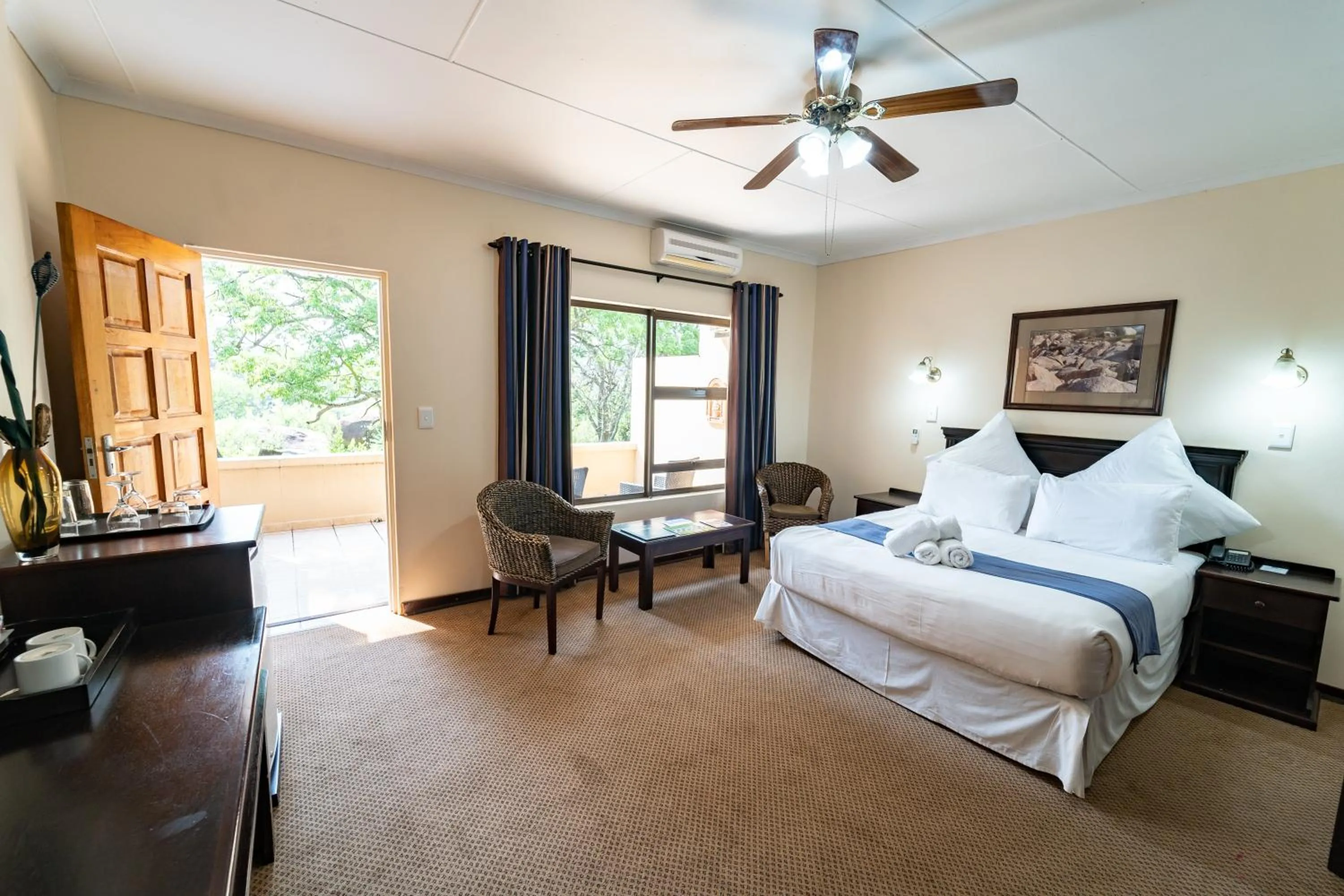 Bedroom, Bed in Gooderson Natal Spa Hot Springs Resort