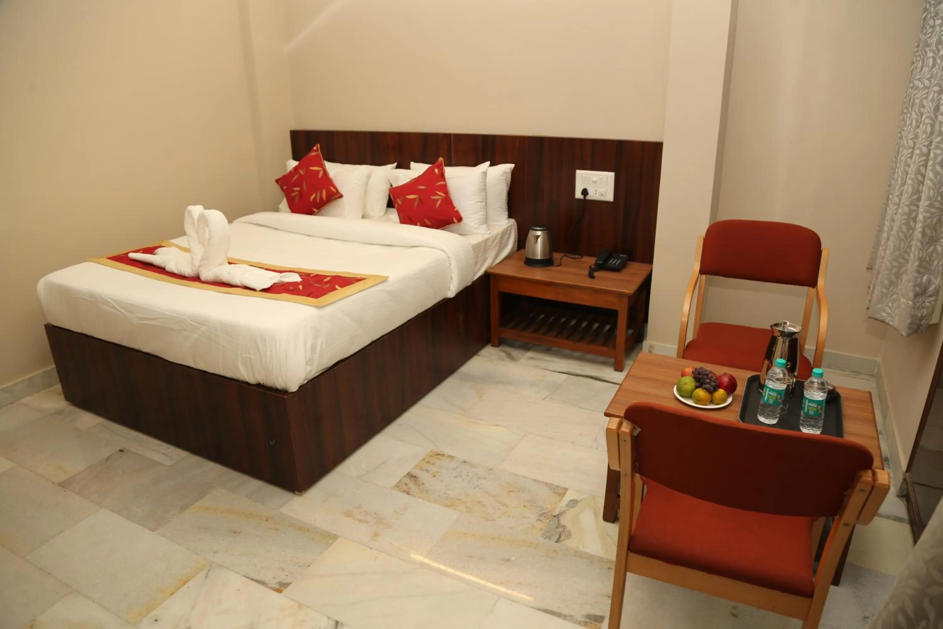 Photo of the whole room in Soundarya Hotel