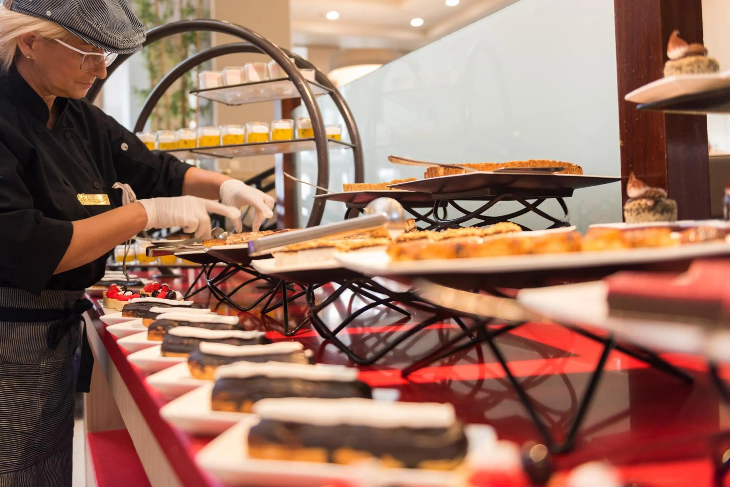 Restaurant/places to eat in Leonardo Plaza Hotel Eilat